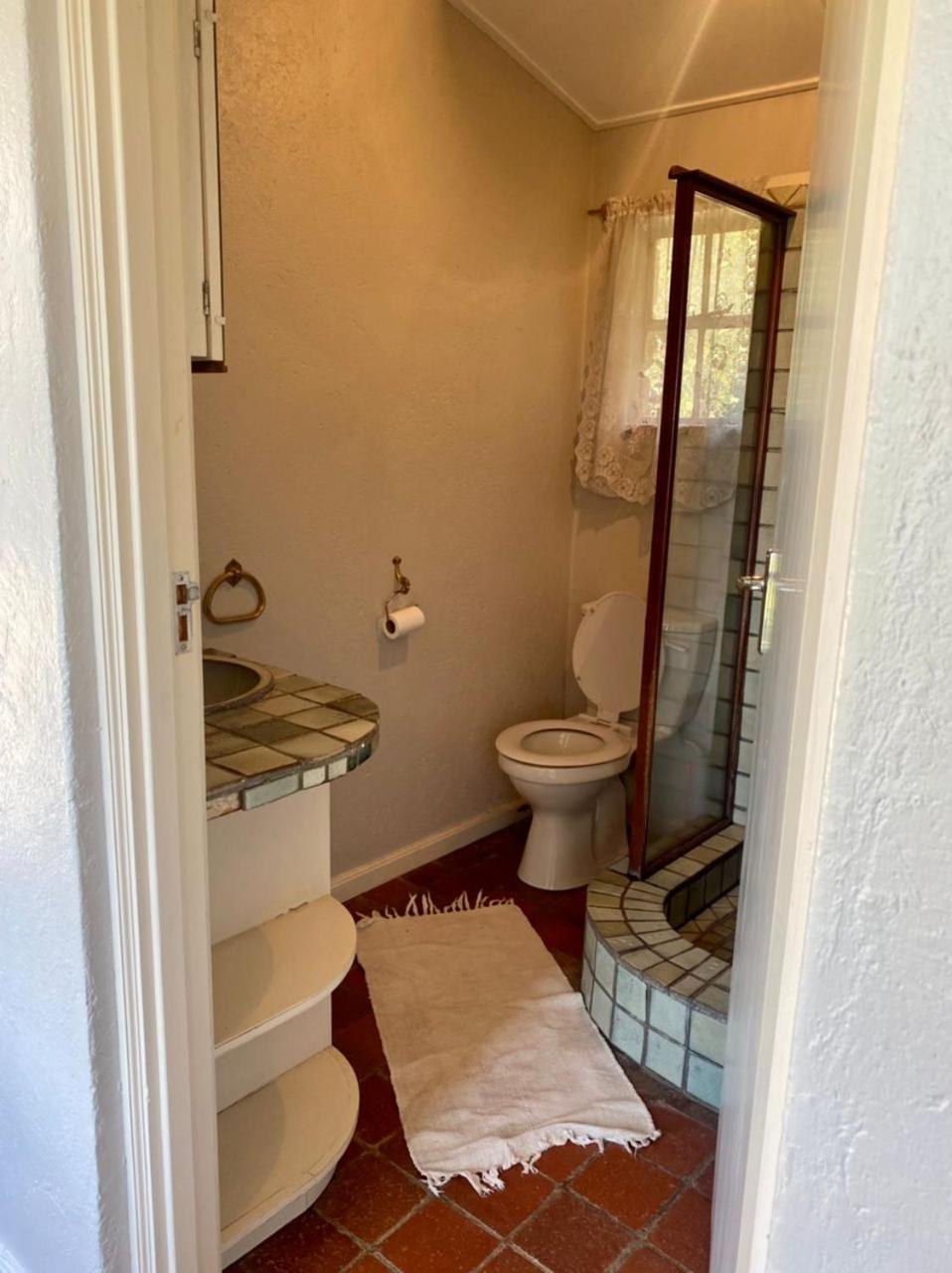 Victorian style cottage in Nyanga - 2096