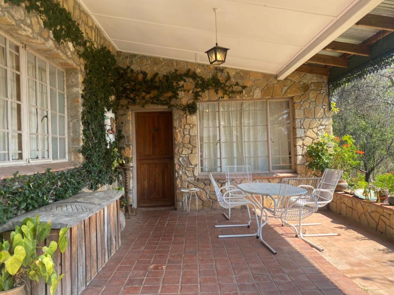 Victorian style cottage in Nyanga - 2096