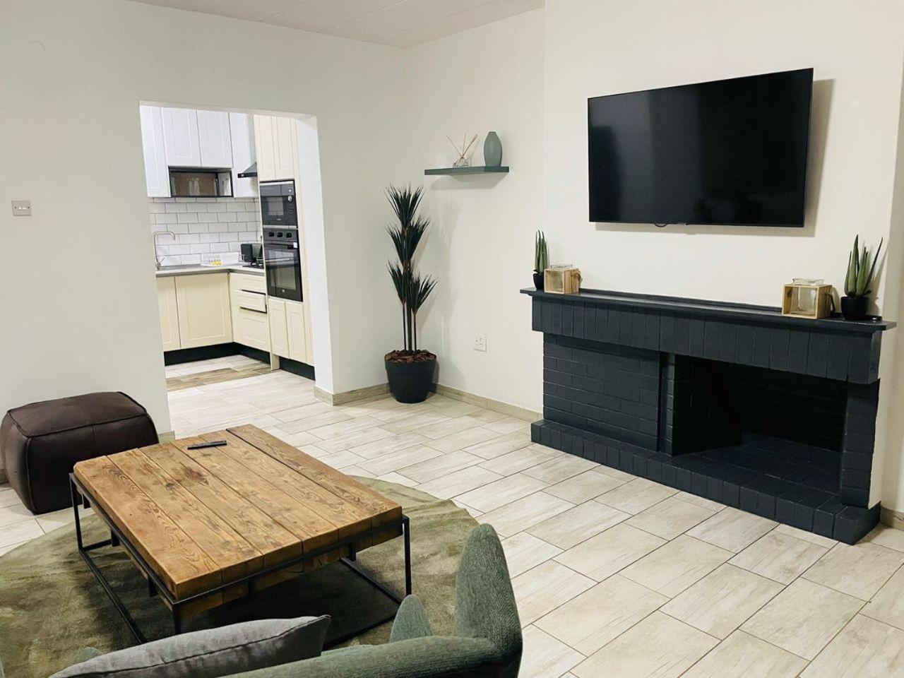 Canvas Lofts 1 – Famona modern 2-bed - 2310