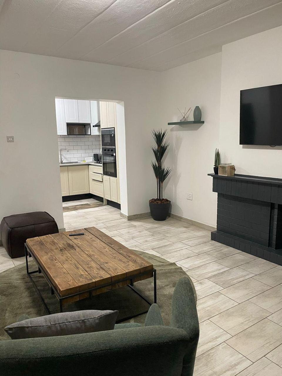 Canvas Lofts 1 – Famona modern 2-bed - 2310