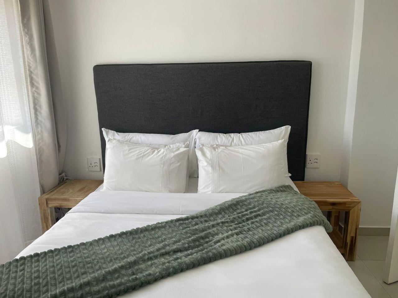 Canvas Lofts 1 – Famona modern 2-bed - 2310