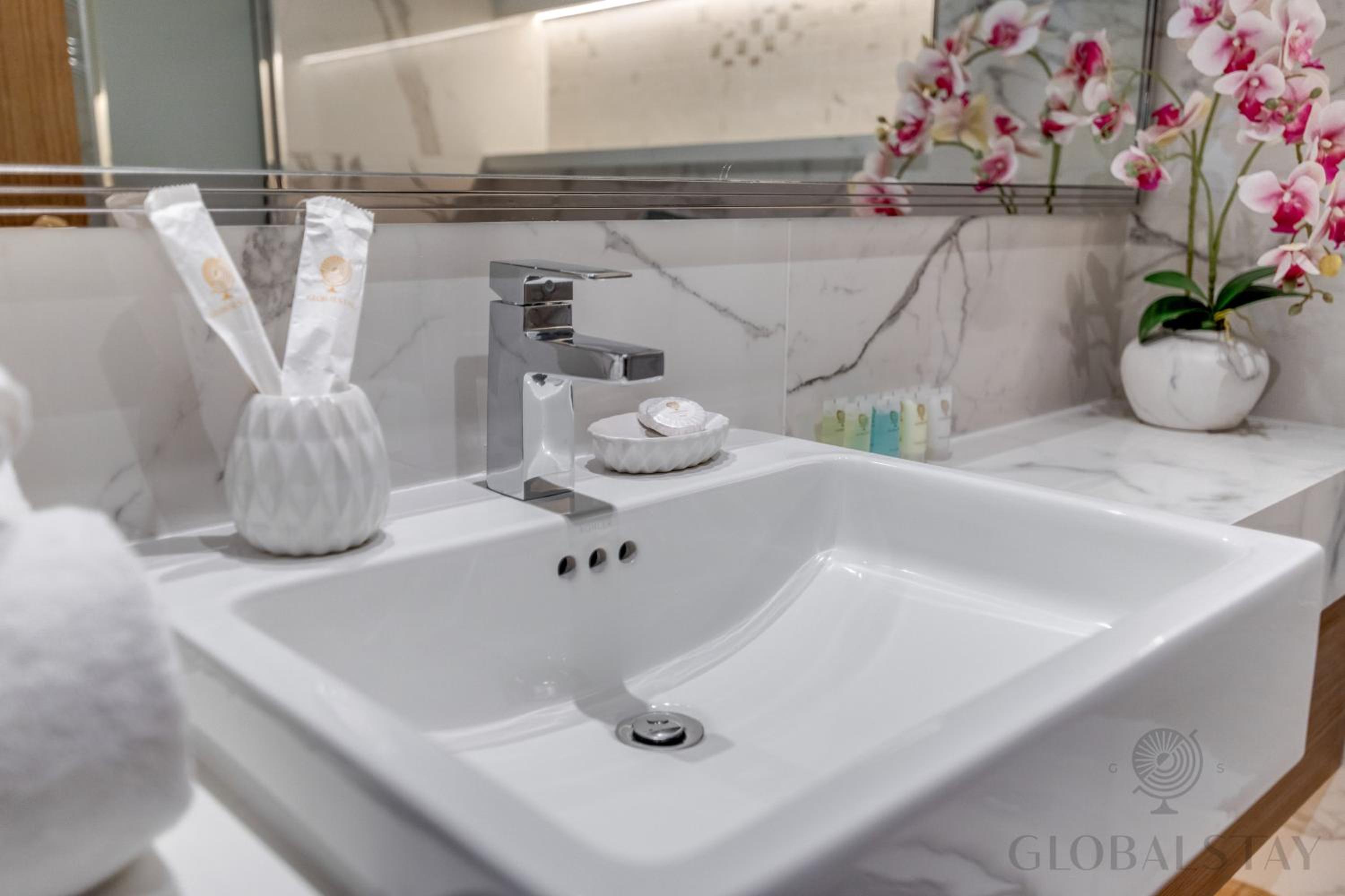 GlobalStay Azizi Riviera 67 Apartments Dubai