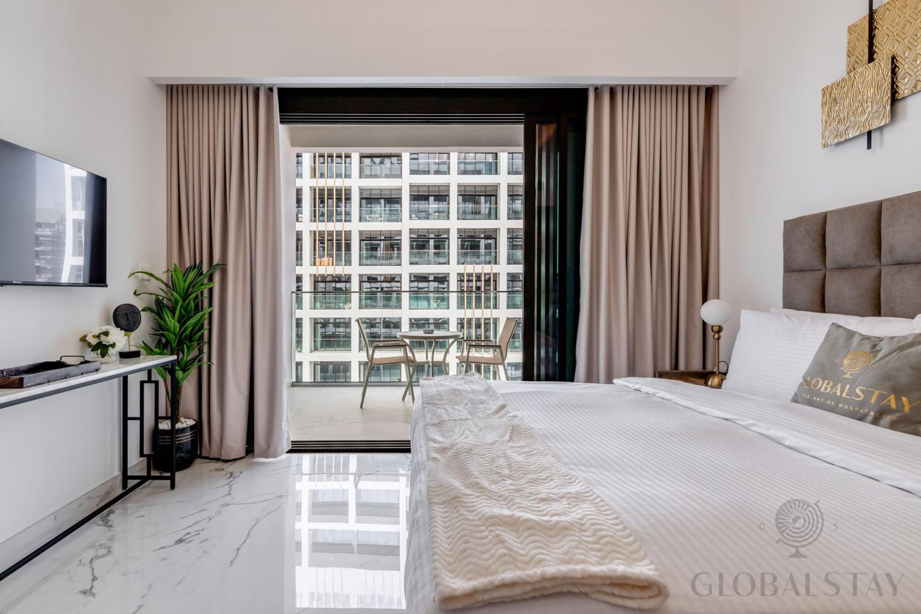 GlobalStay Azizi Riviera 67 Apartments Dubai