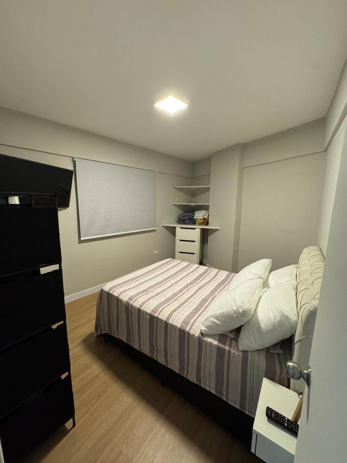 Luizabela - apartamento pé na areia Praia Grande