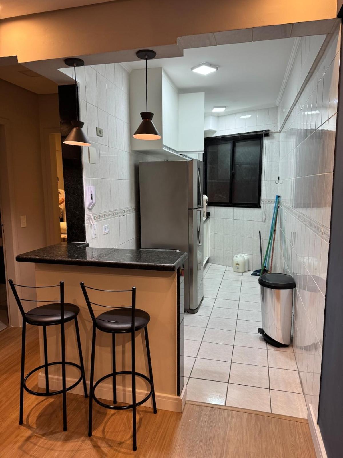 Luizabela - apartamento pé na areia Praia Grande