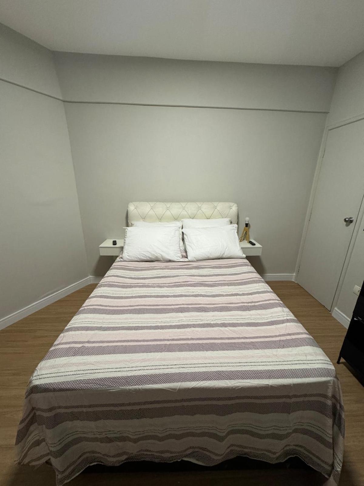 Luizabela - apartamento pé na areia Praia Grande