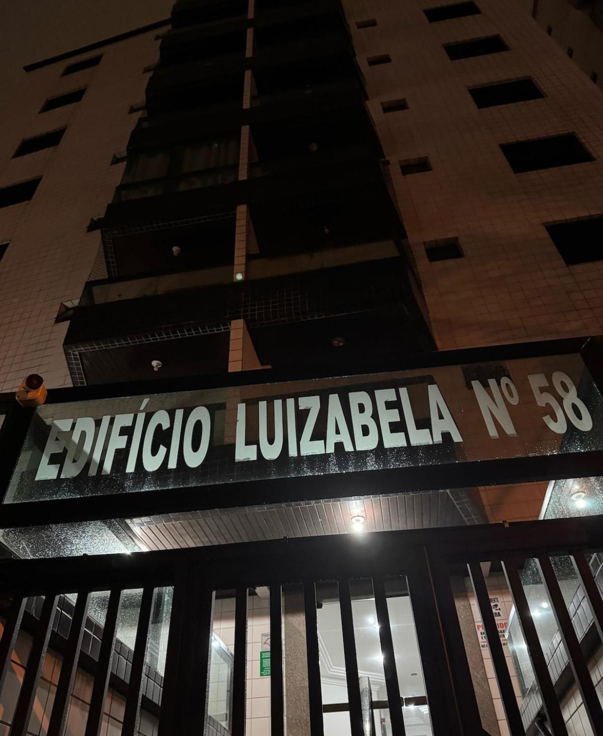 Luizabela - apartamento pé na areia Praia Grande