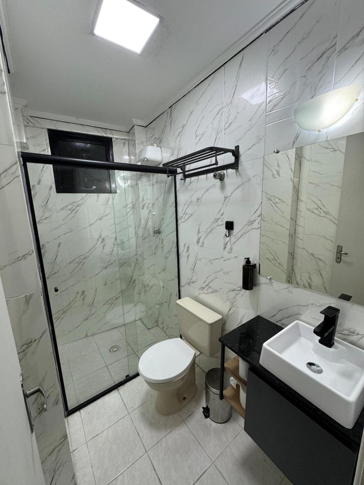 Luizabela - apartamento pé na areia Praia Grande