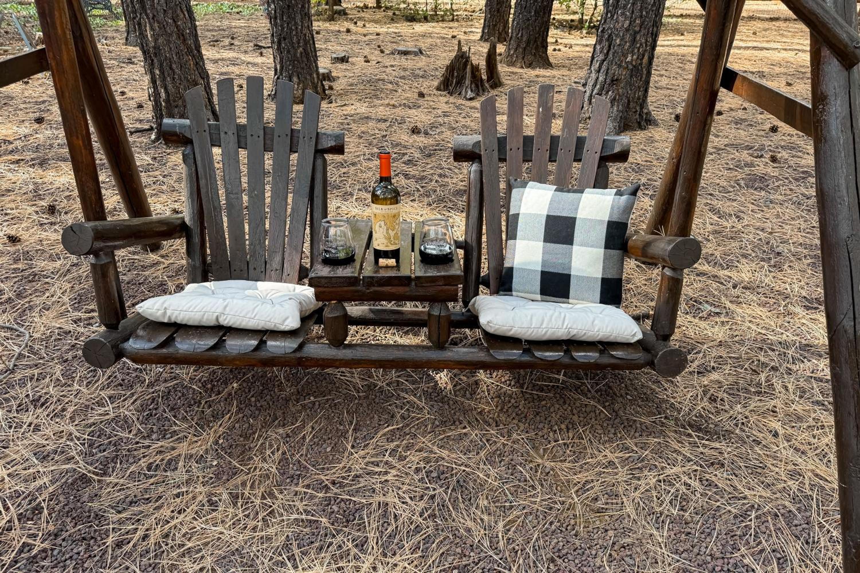 Fire Pit! A-Frame Escape, 33 Mi to Sunrise Park