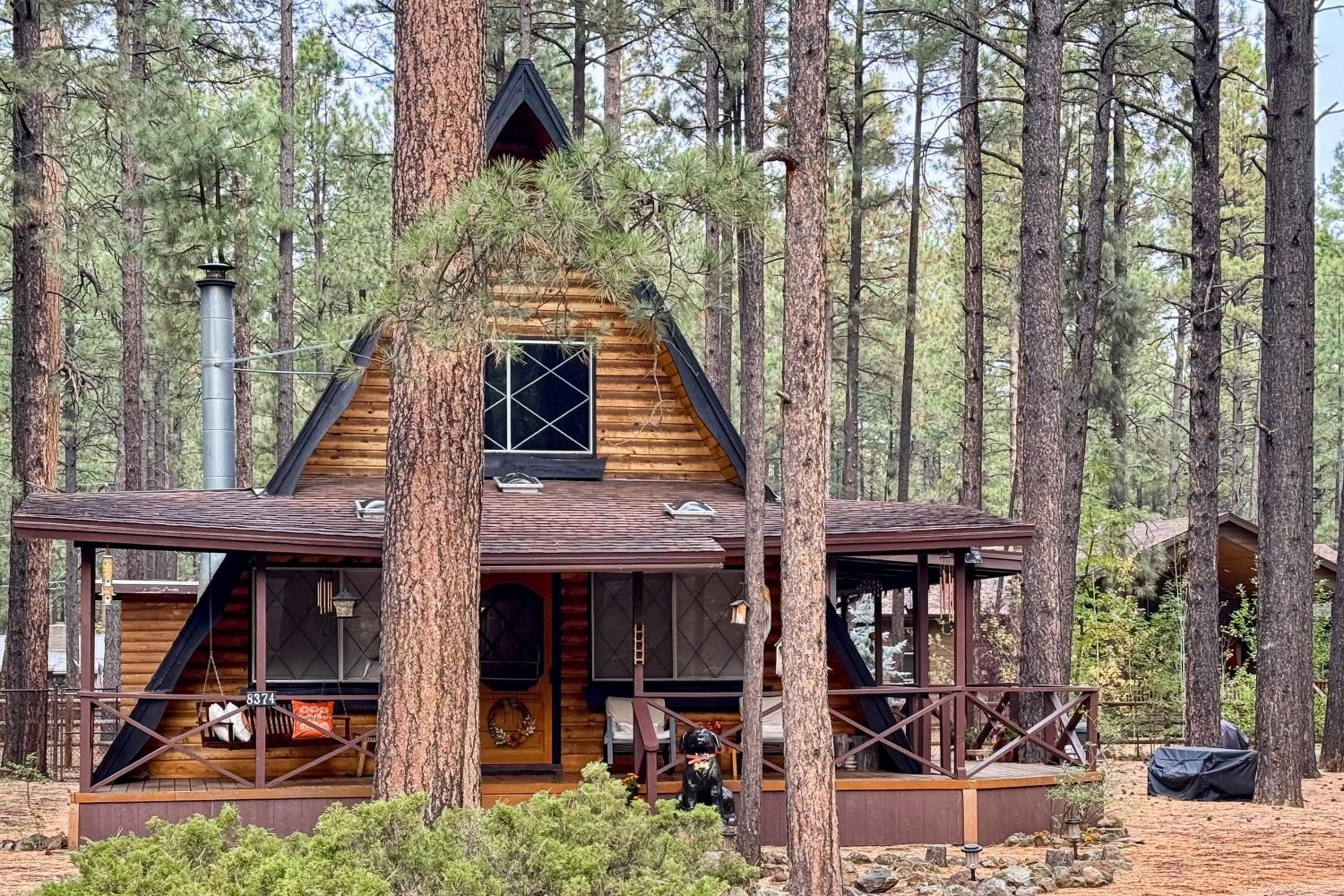 Fire Pit! A-Frame Escape, 33 Mi to Sunrise Park