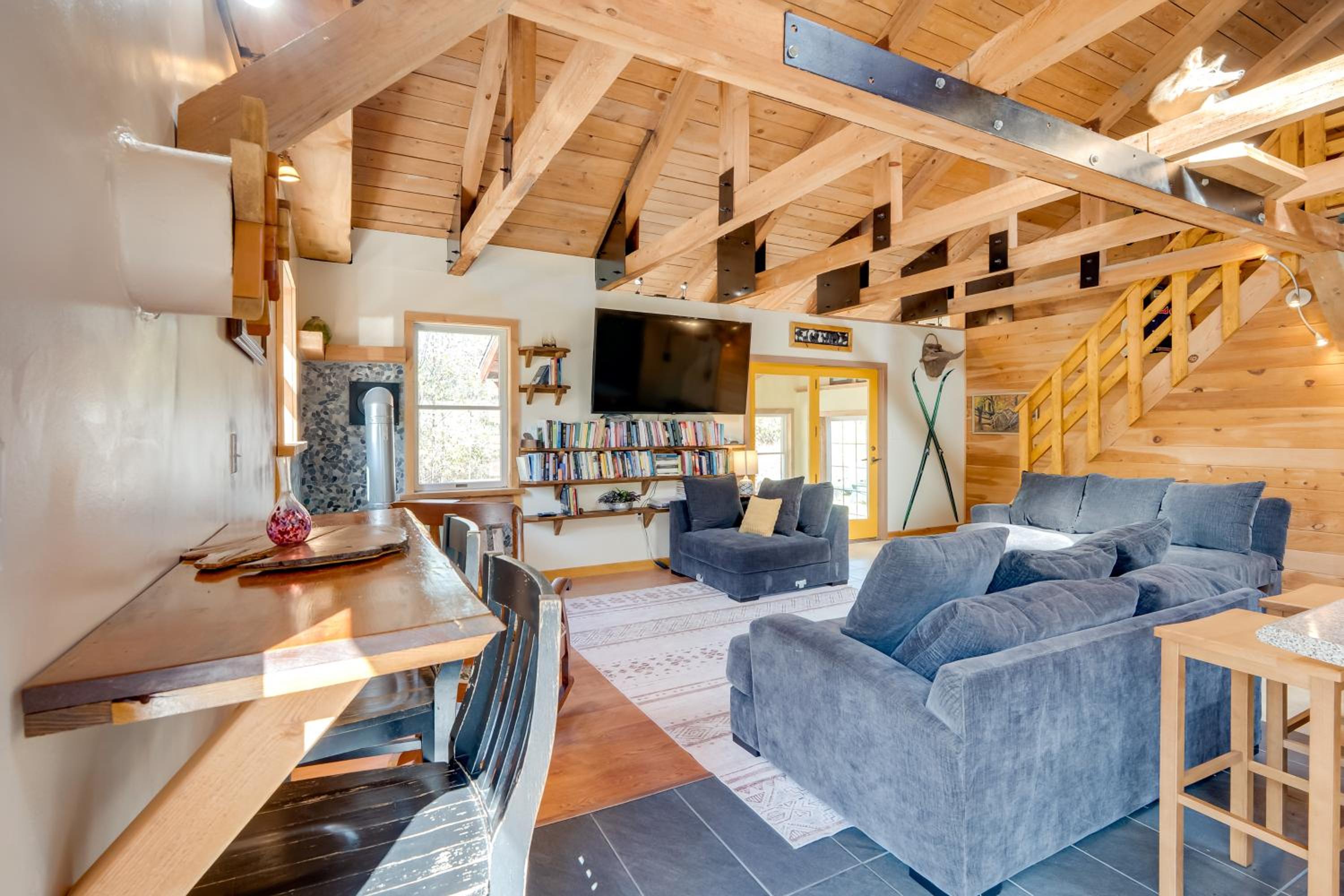 7 Mi to Bilgers Rocks Secluded 7-Acre Retreat