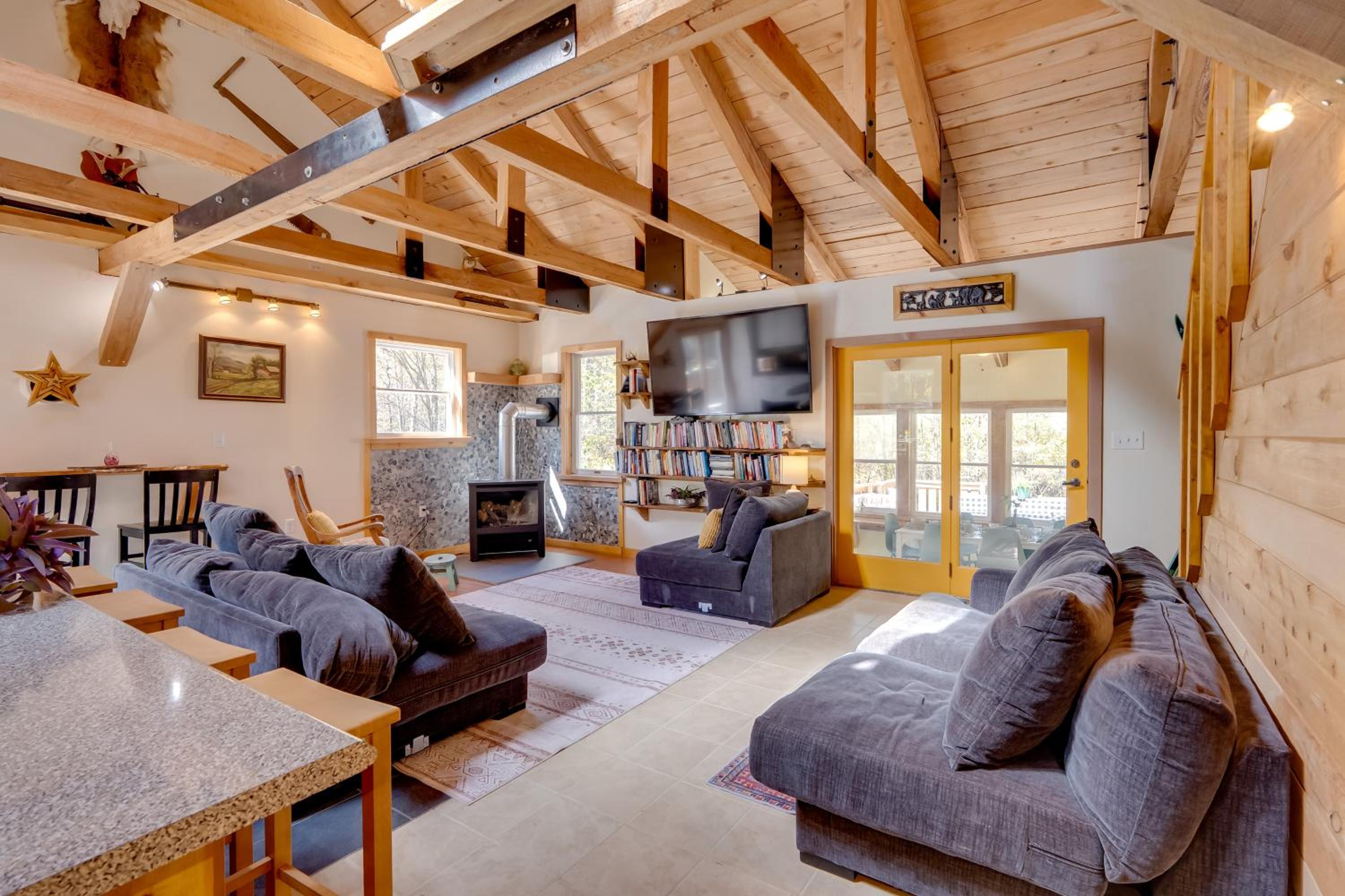 7 Mi to Bilgers Rocks Secluded 7-Acre Retreat