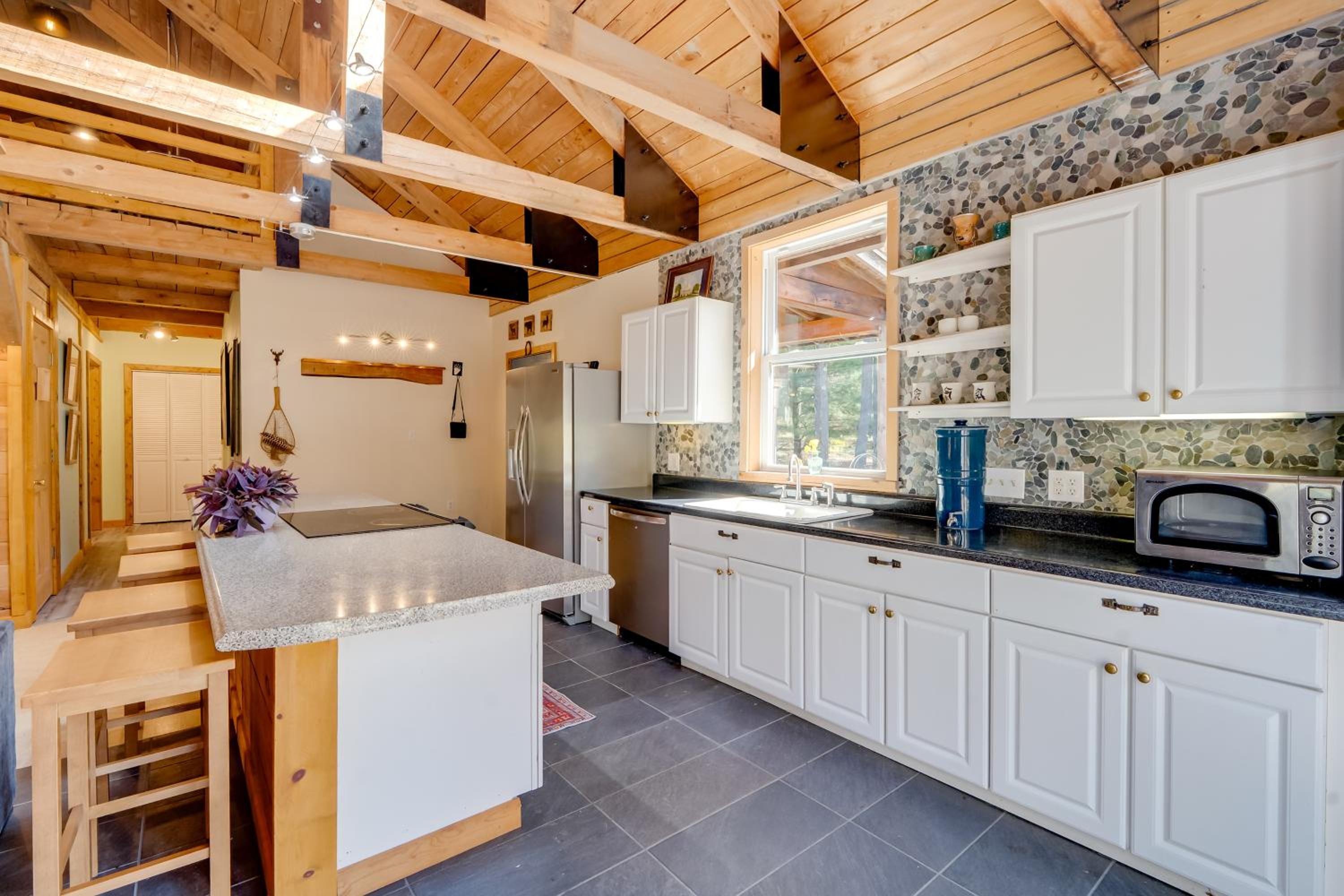 7 Mi to Bilgers Rocks Secluded 7-Acre Retreat