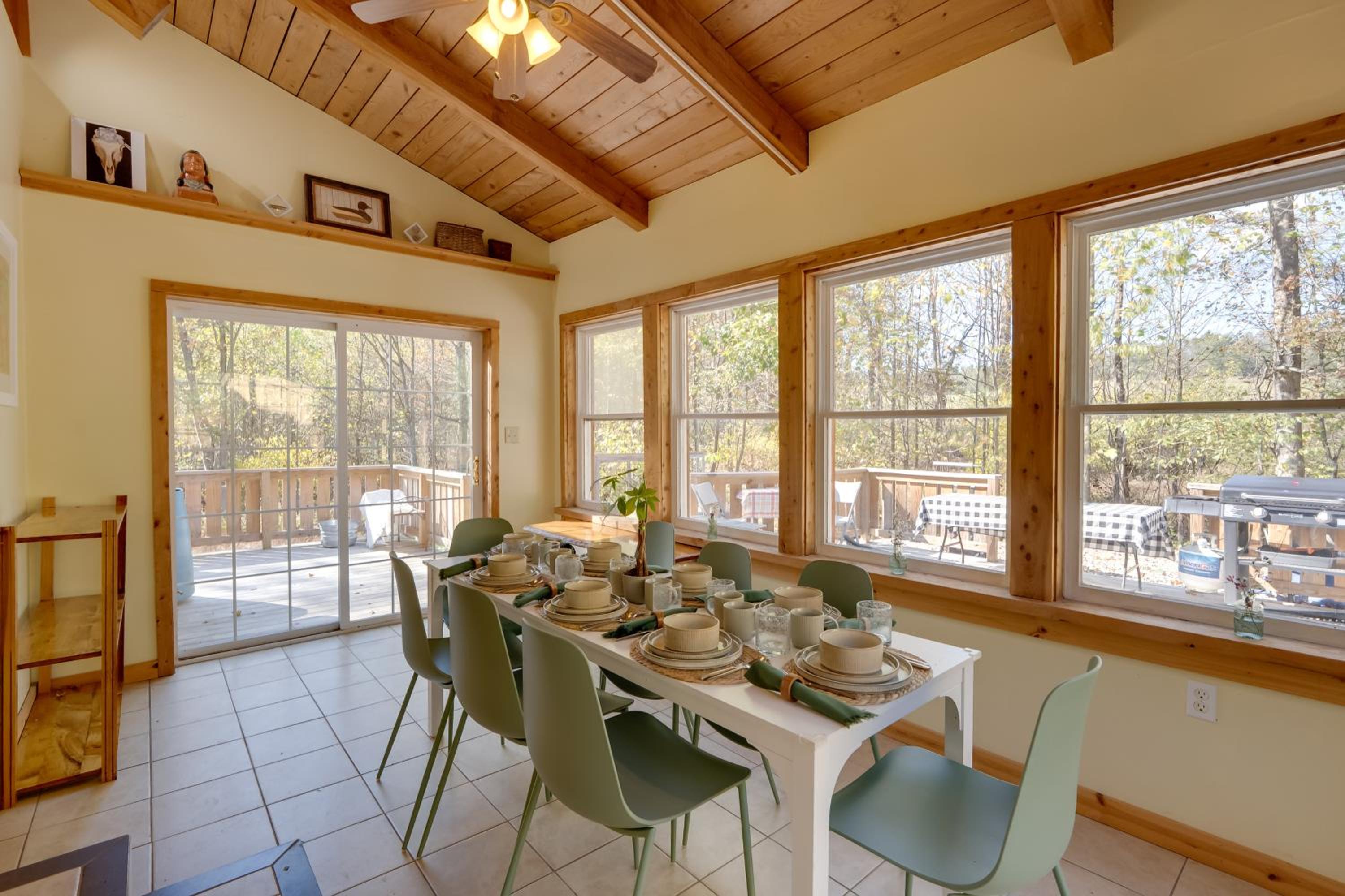 7 Mi to Bilgers Rocks Secluded 7-Acre Retreat