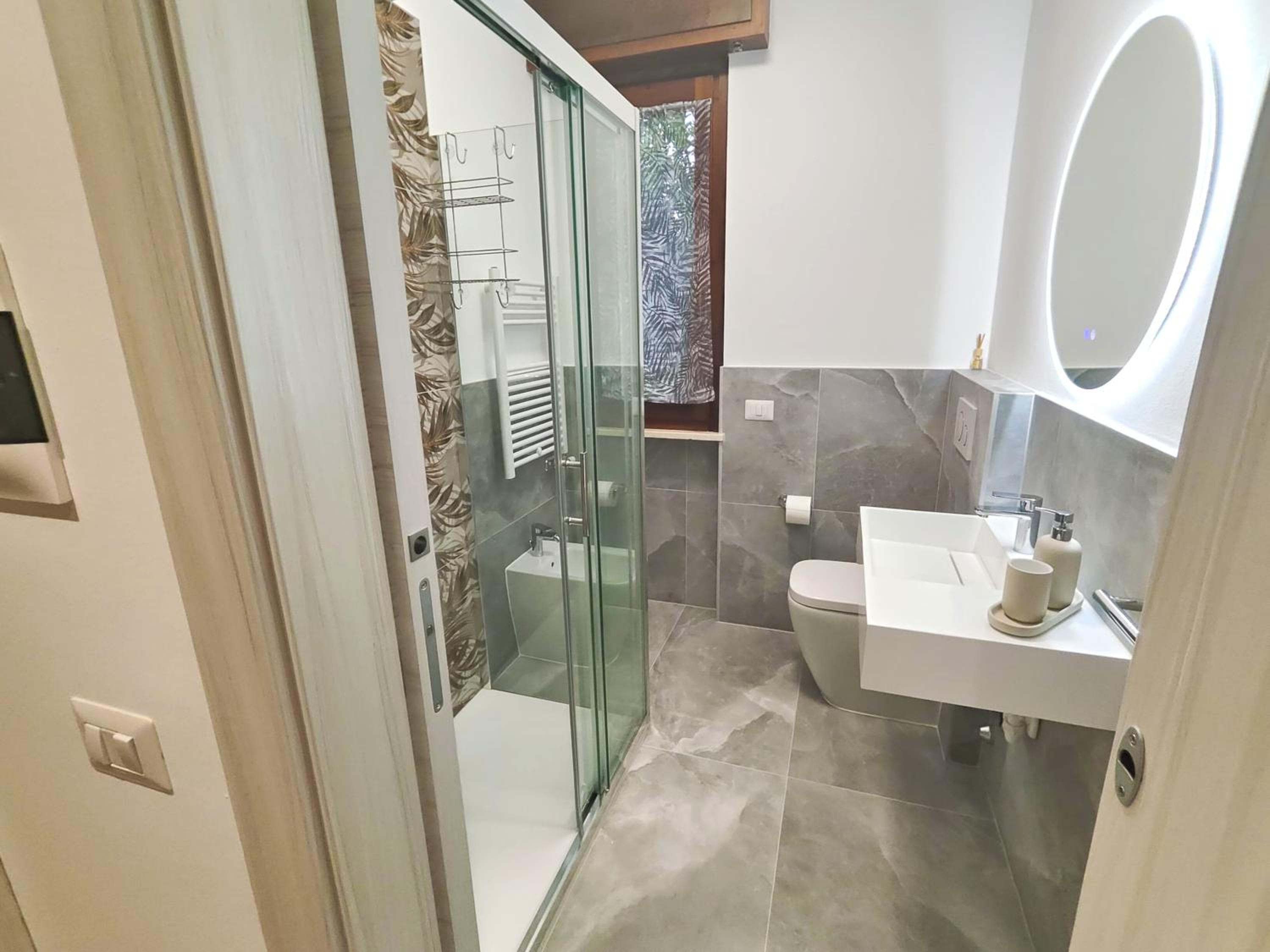 Anubi Apt-5 min dal Lago di Garda-Giardino privato