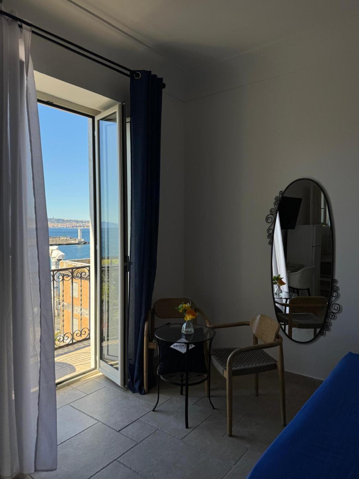 Sea VIBES II FLOOR