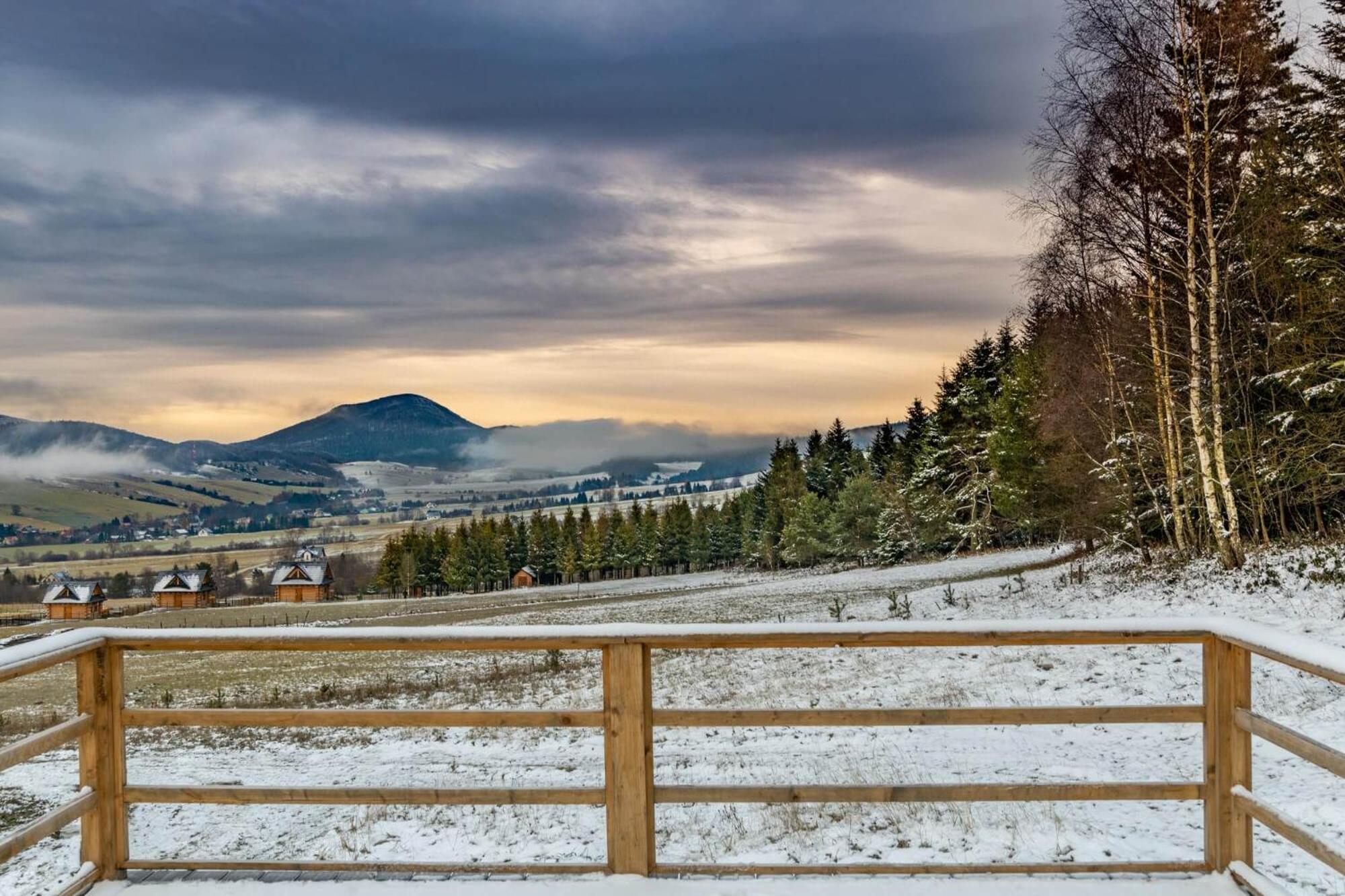POLANA PIORUN Domki całoroczne w Beskidach