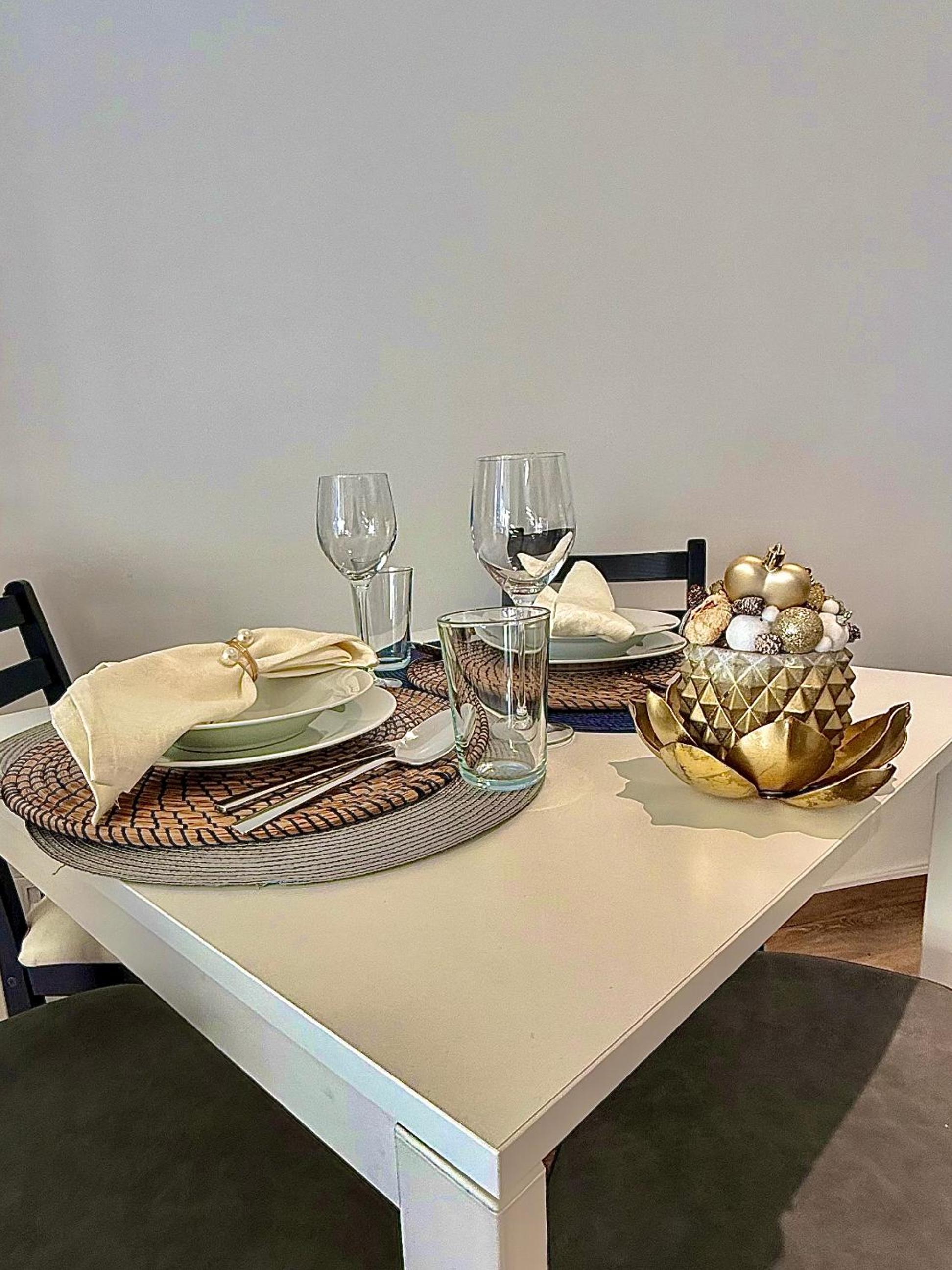 Local-Lux Apartment F3 - Private Parking & Balcony