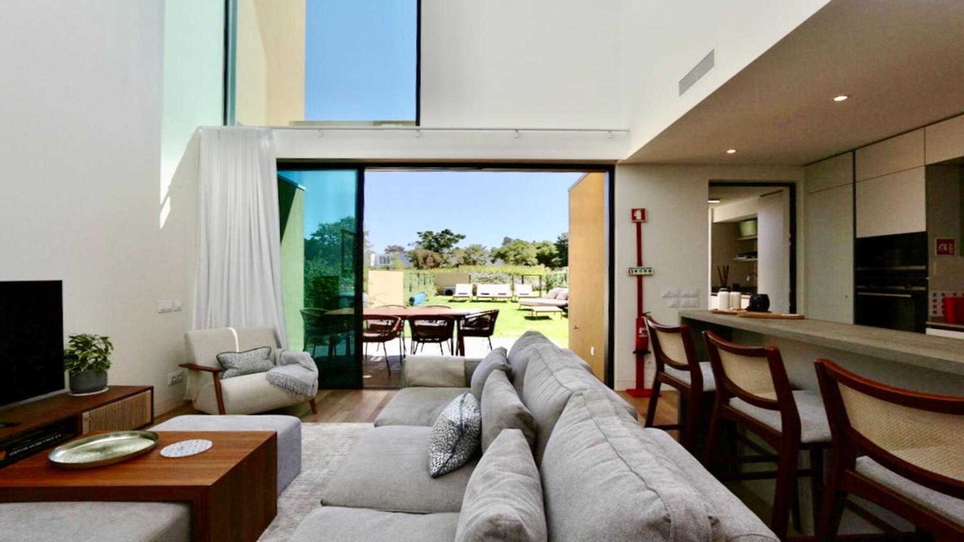 Casa Bougainvillea by CleverDetails, private pool 