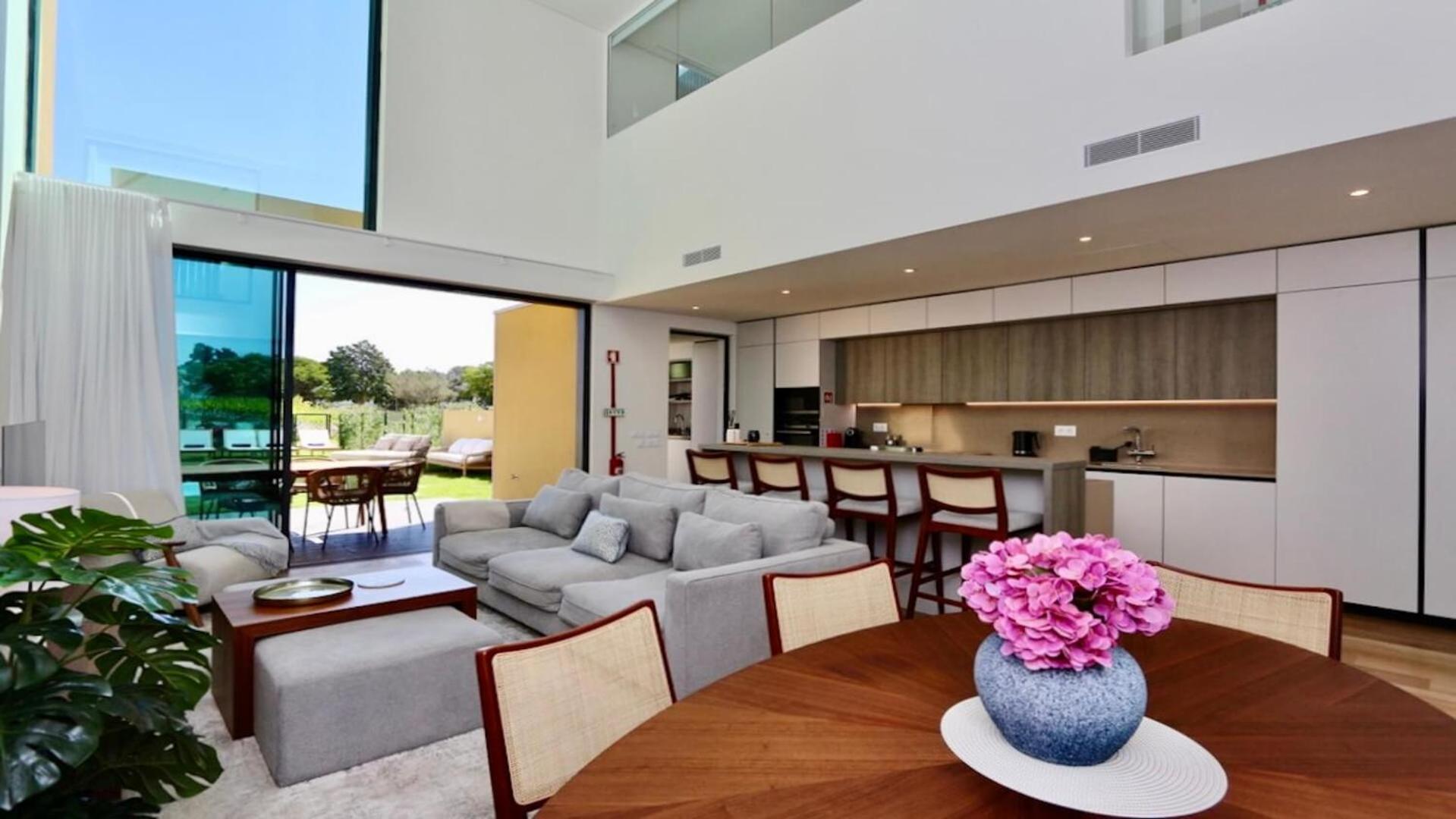 Casa Bougainvillea by CleverDetails, private pool 