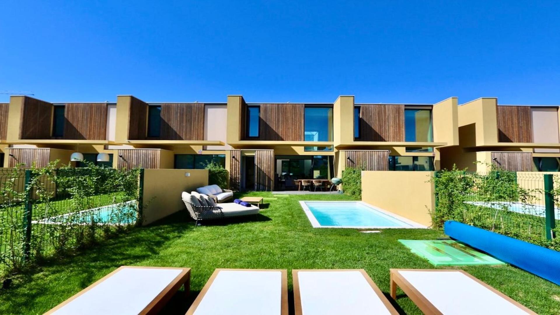 Casa Bougainvillea by CleverDetails, private pool 