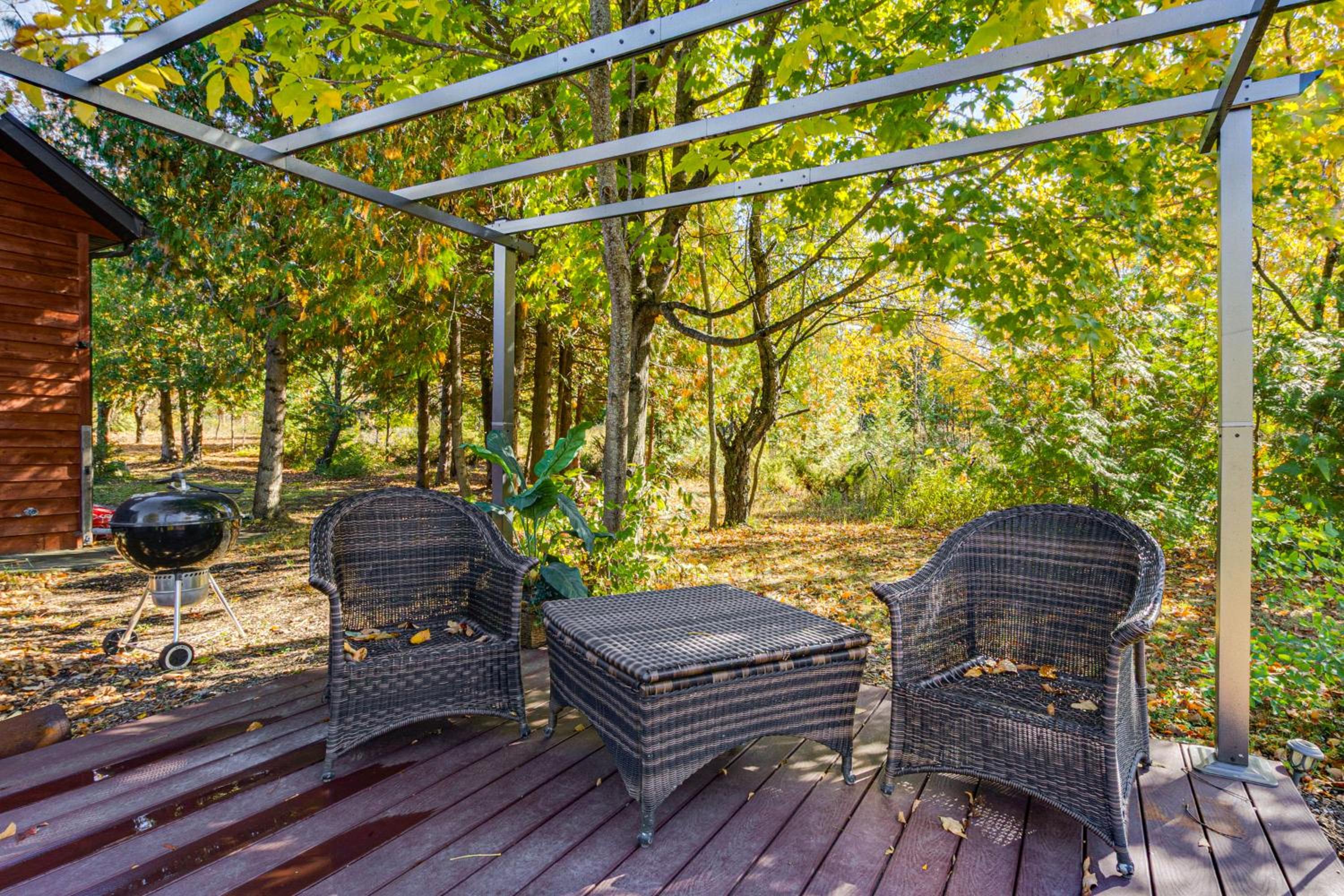 Stars and Sunsets! Door Peninsula Retreat with Deck