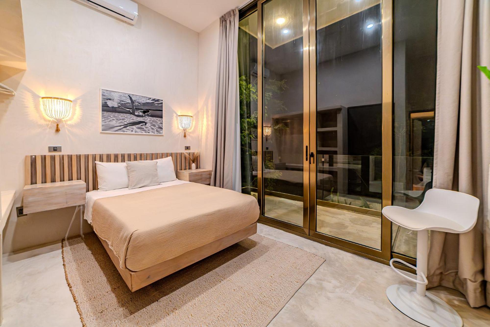 Villa Tulipan Modern 4 bedroom 4 bathroom and private pool