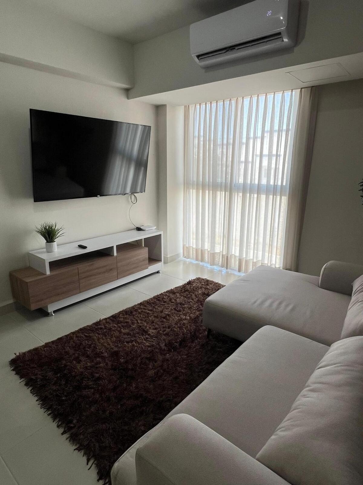 Depa con Cocina, Sala, Comedor y Alberca