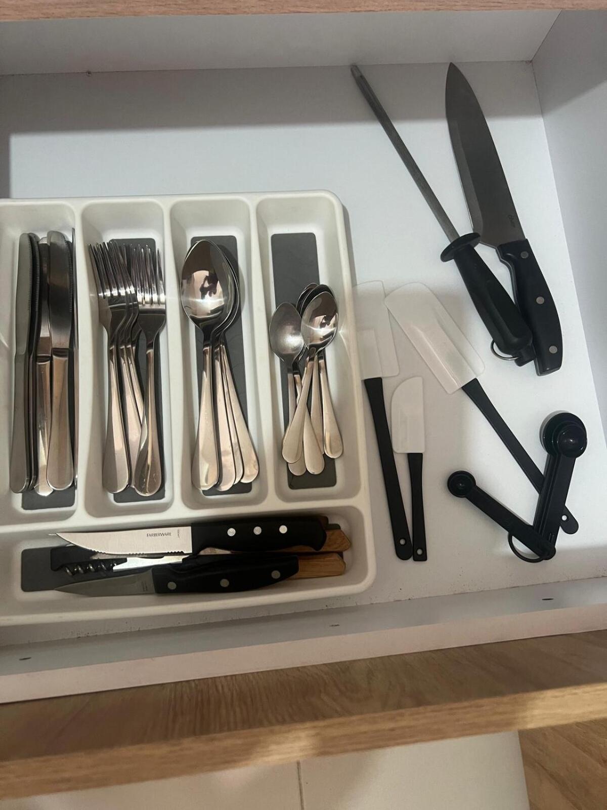 Depa con Cocina, Sala, Comedor y Alberca