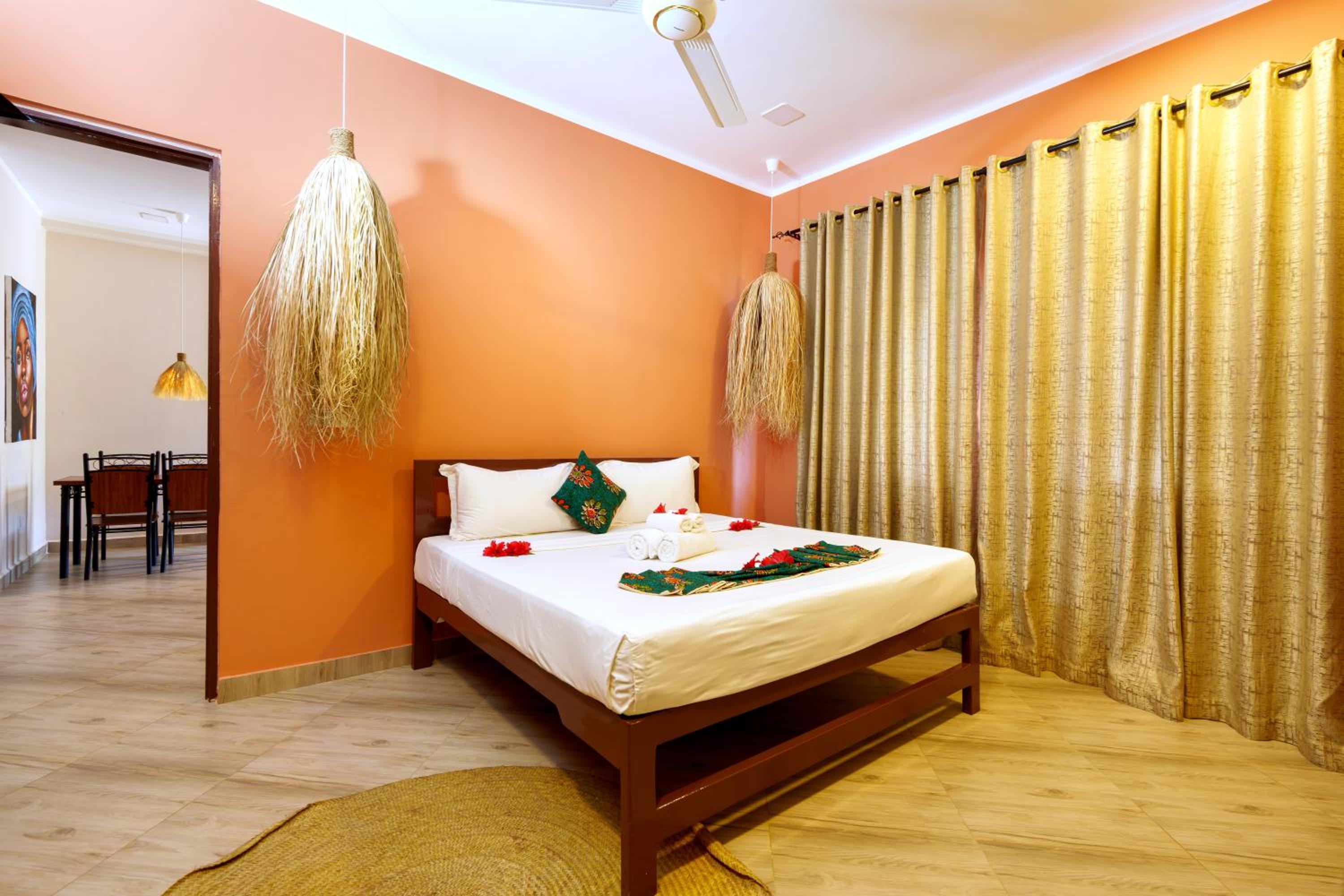 Coconut Breeze Apartments