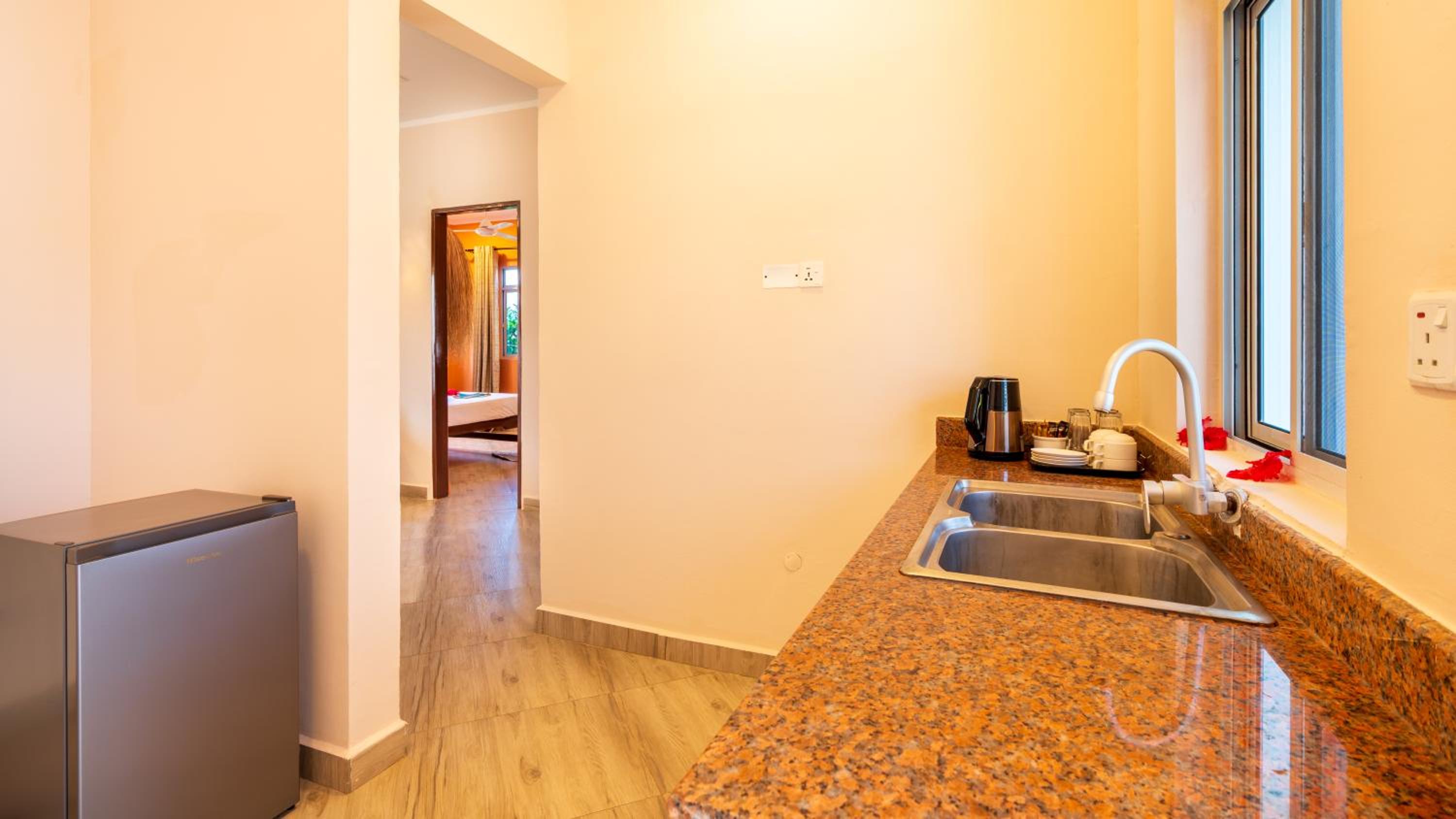 Coconut Breeze Apartments