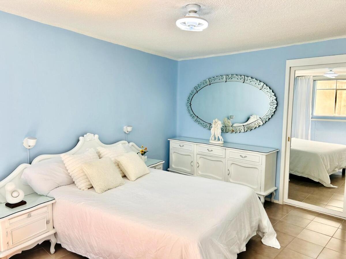 WTC apartment 10 minutes walking distance