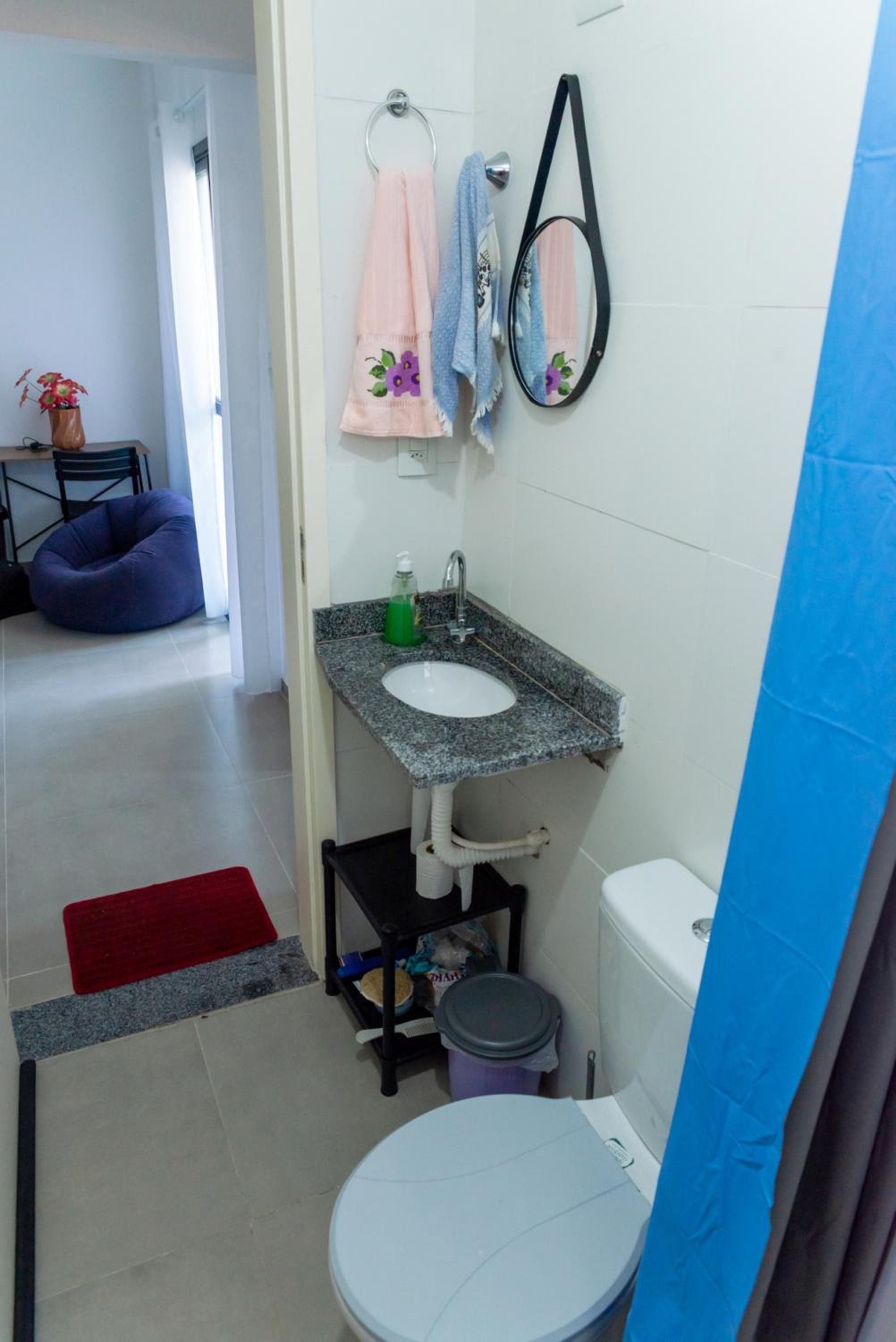 Apto com Piscina, Churrasqueira a 85 m da Praia