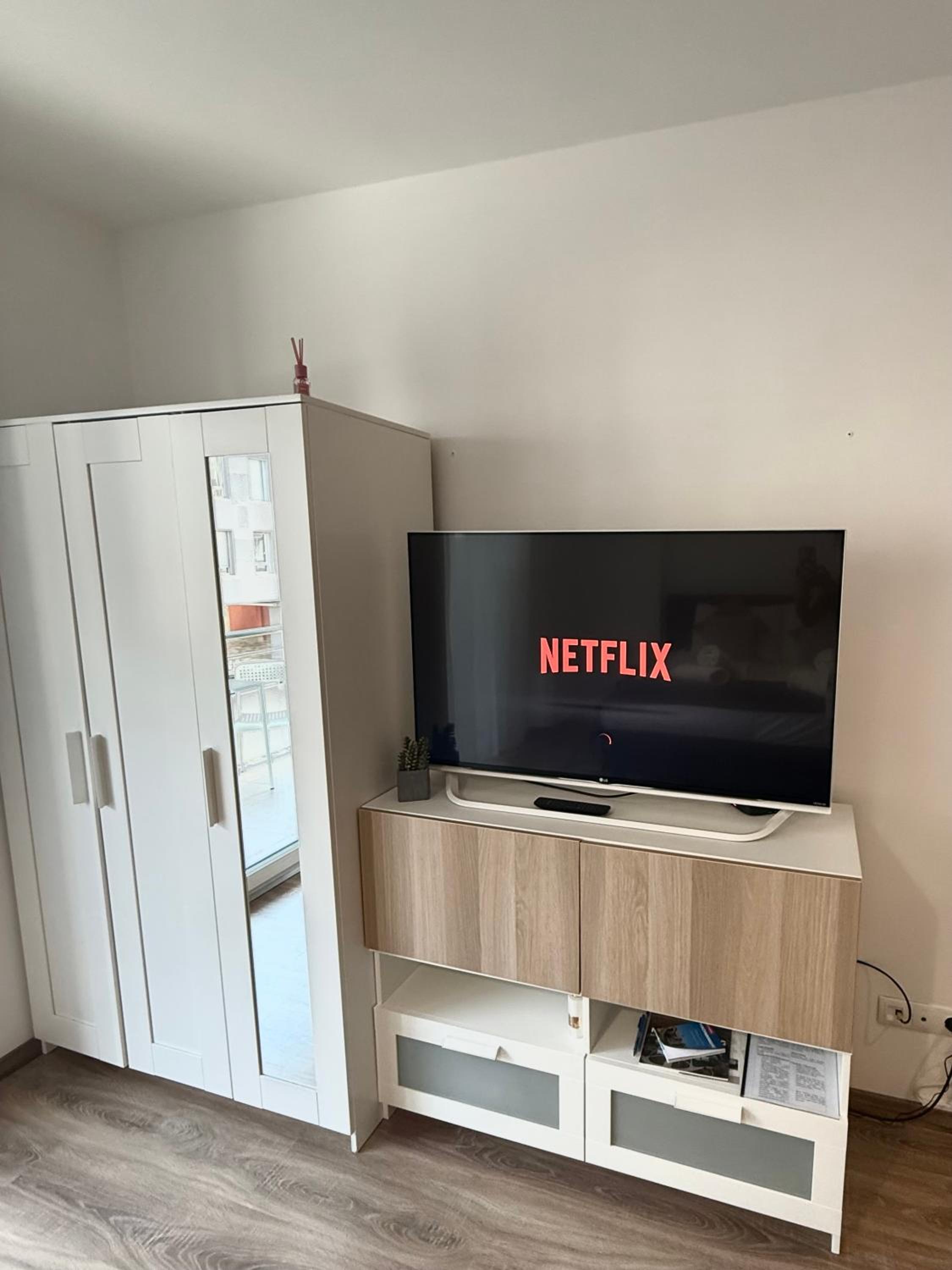 Local-Lux Apartment F3 - Private Parking & Balcony
