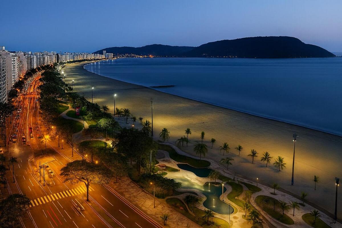 Apartamento Frente ao Mar no Embaré Moderno Completo