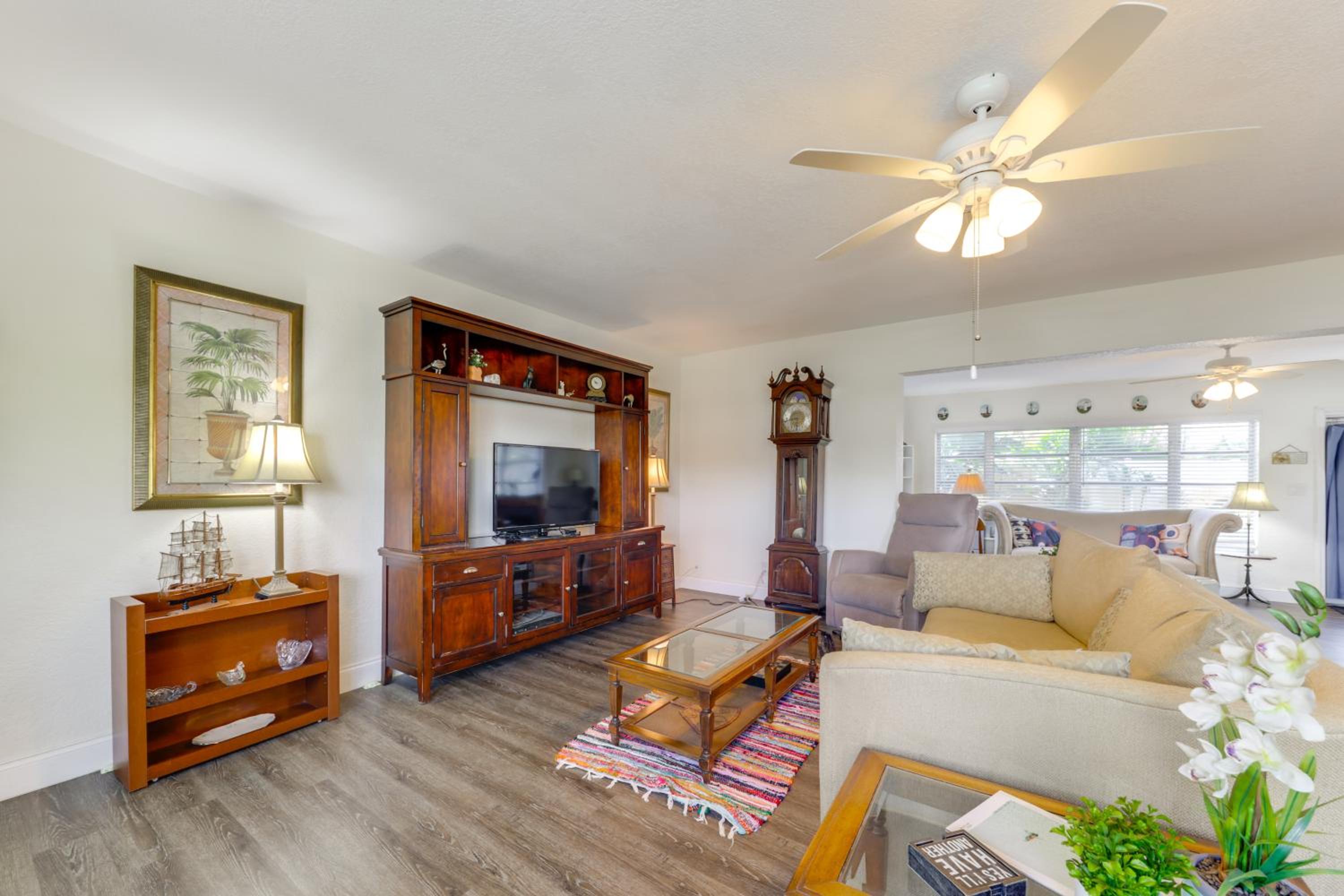 1 Mi to Sand! Deerfield Beach Home with Patio