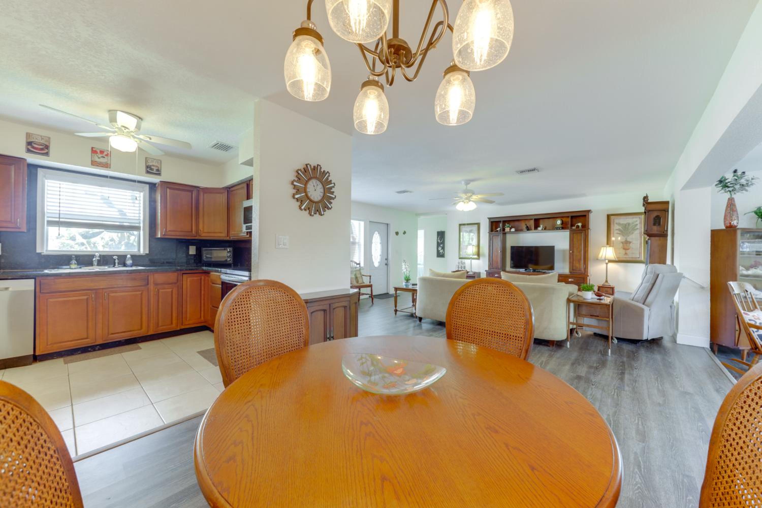 1 Mi to Sand! Deerfield Beach Home with Patio