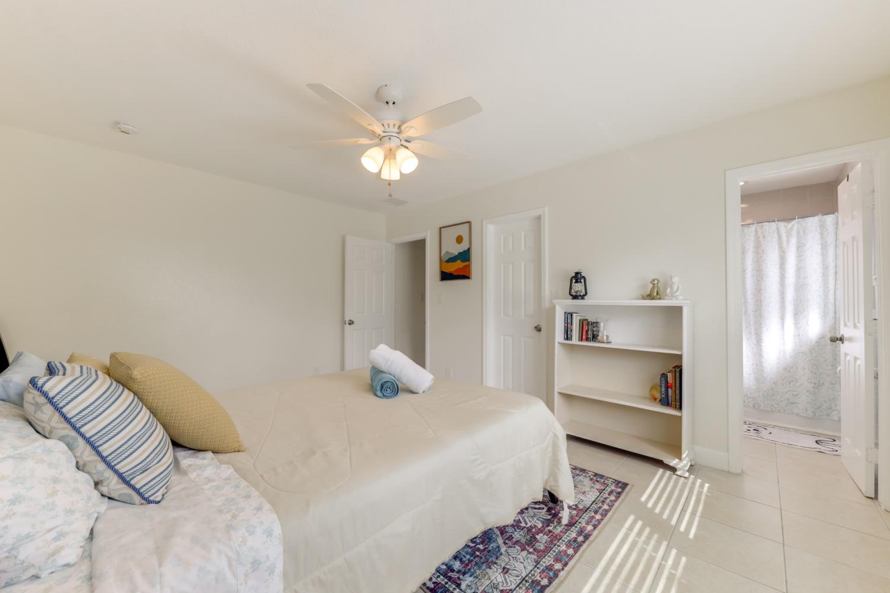 1 Mi to Sand! Deerfield Beach Home with Patio