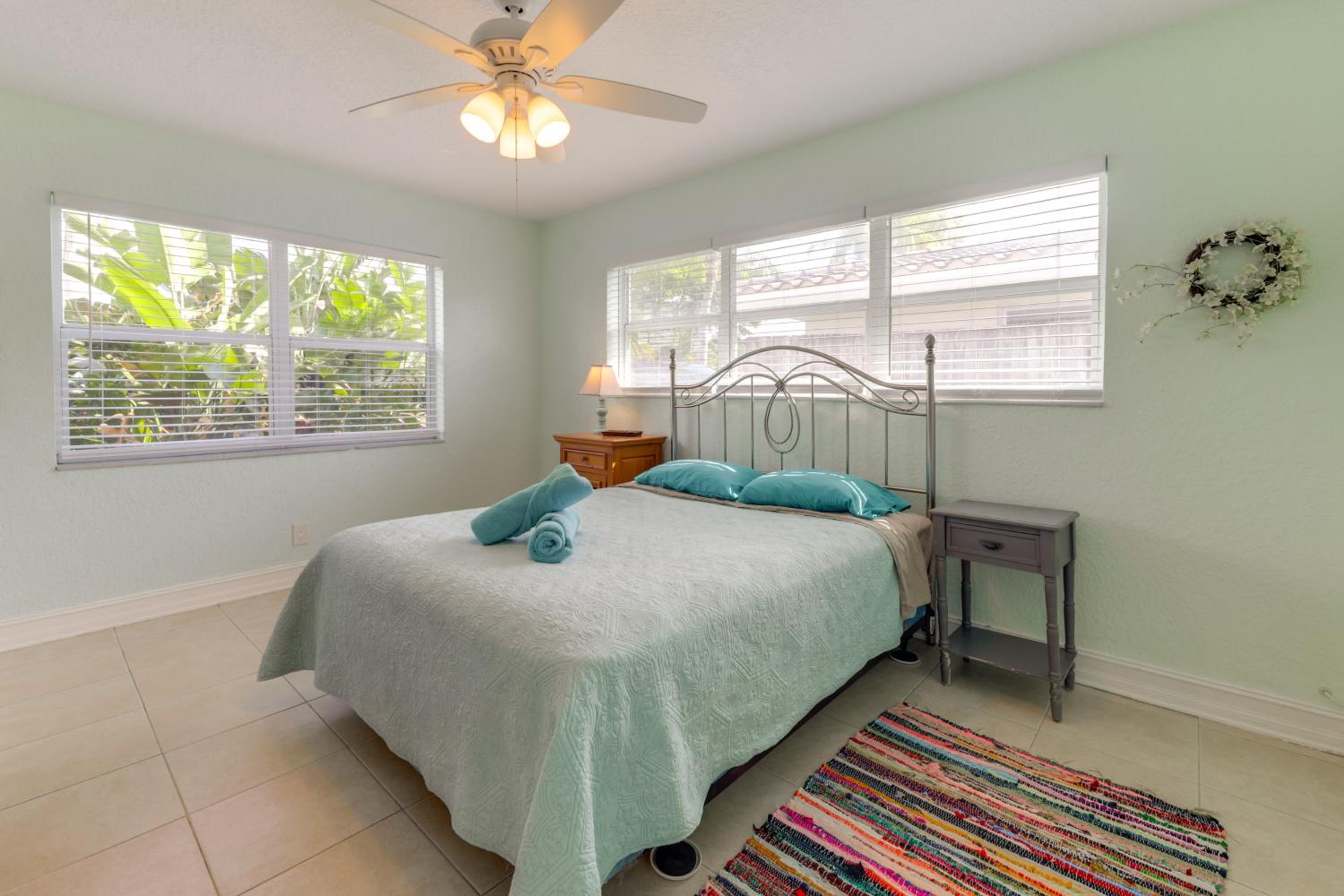 1 Mi to Sand! Deerfield Beach Home with Patio
