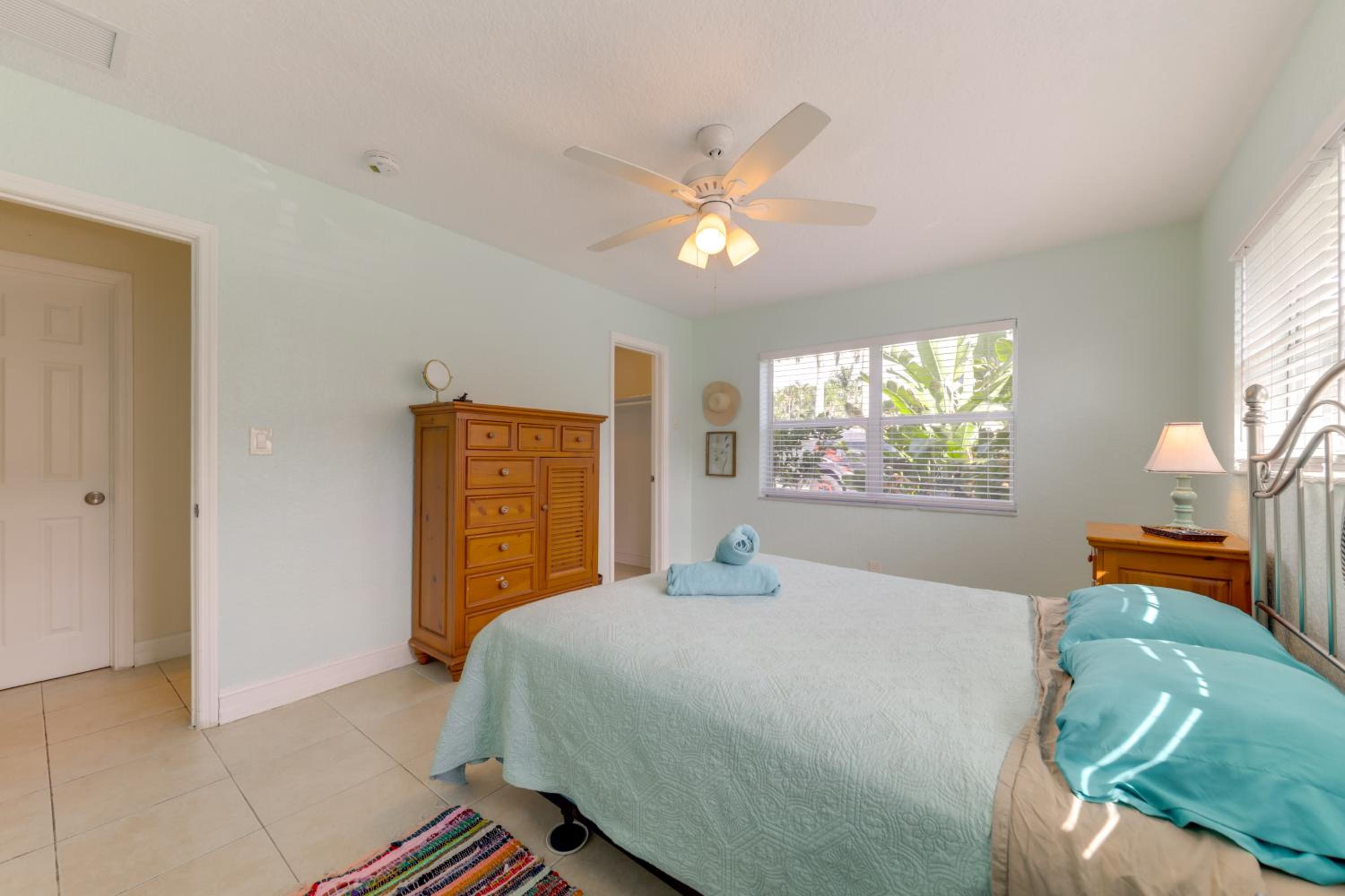 1 Mi to Sand! Deerfield Beach Home with Patio
