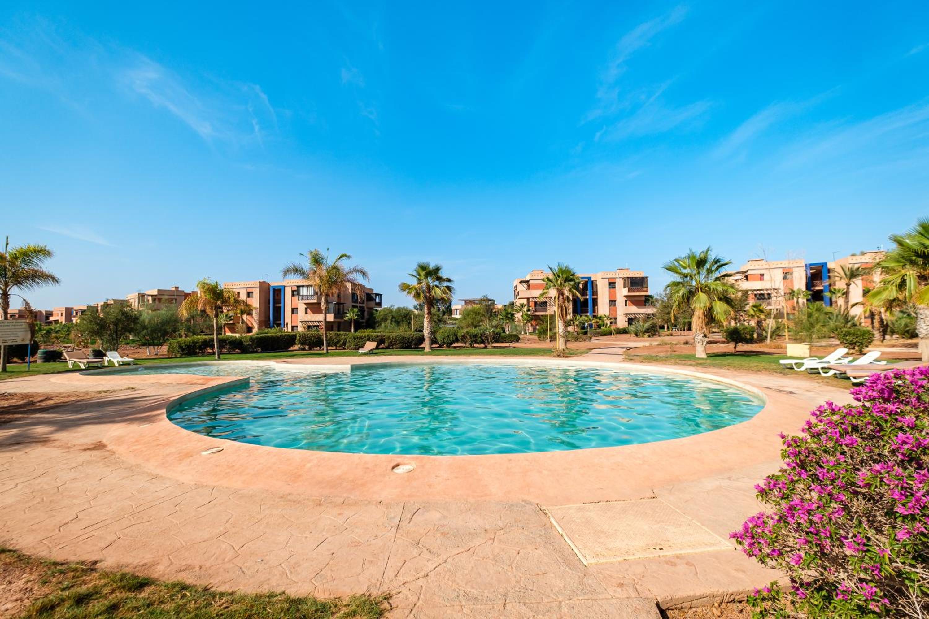 Dar Dmana Luxury Apt Pools, Tennis & Private Garden