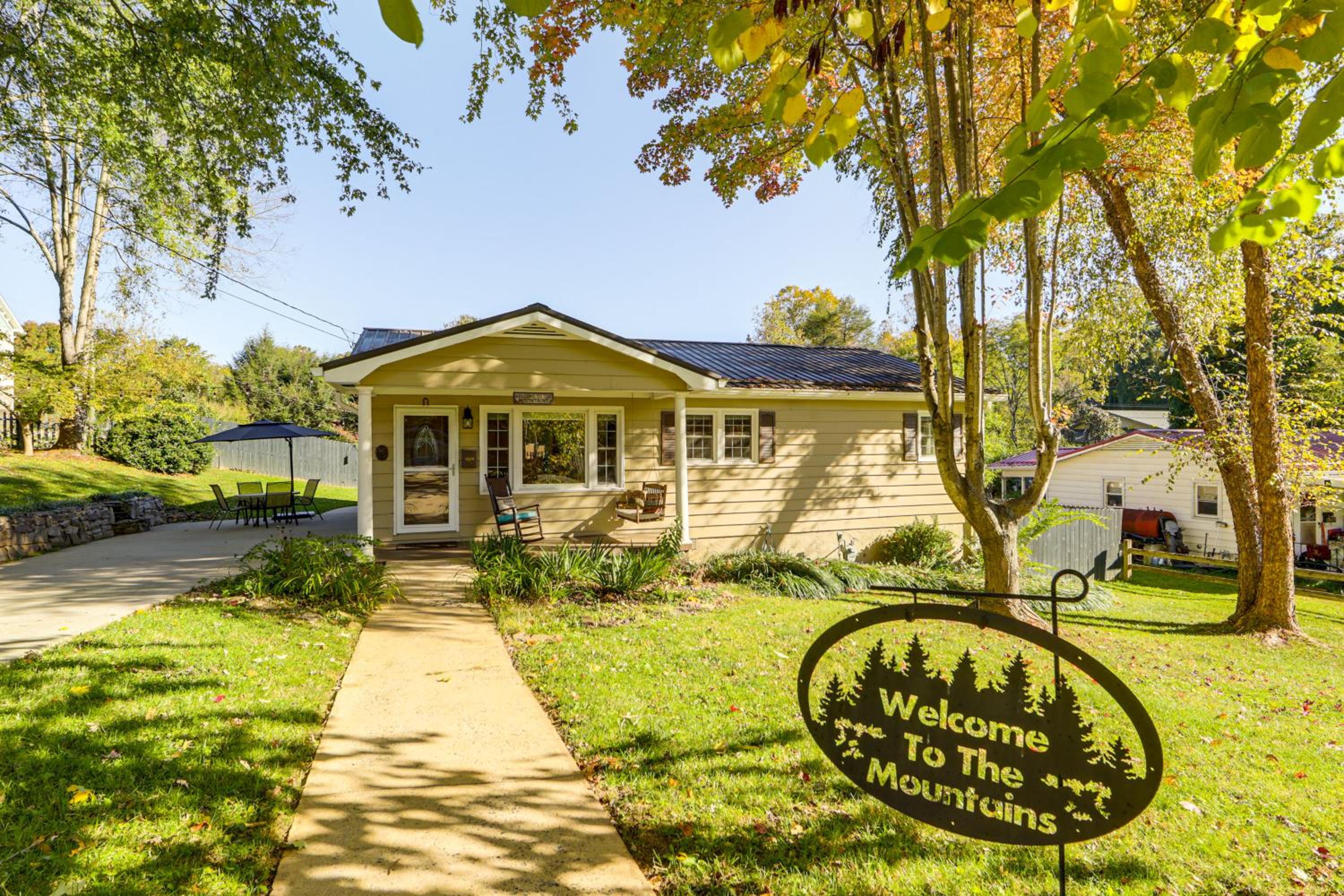 Walk to Frog Level Historic District! Home with Deck