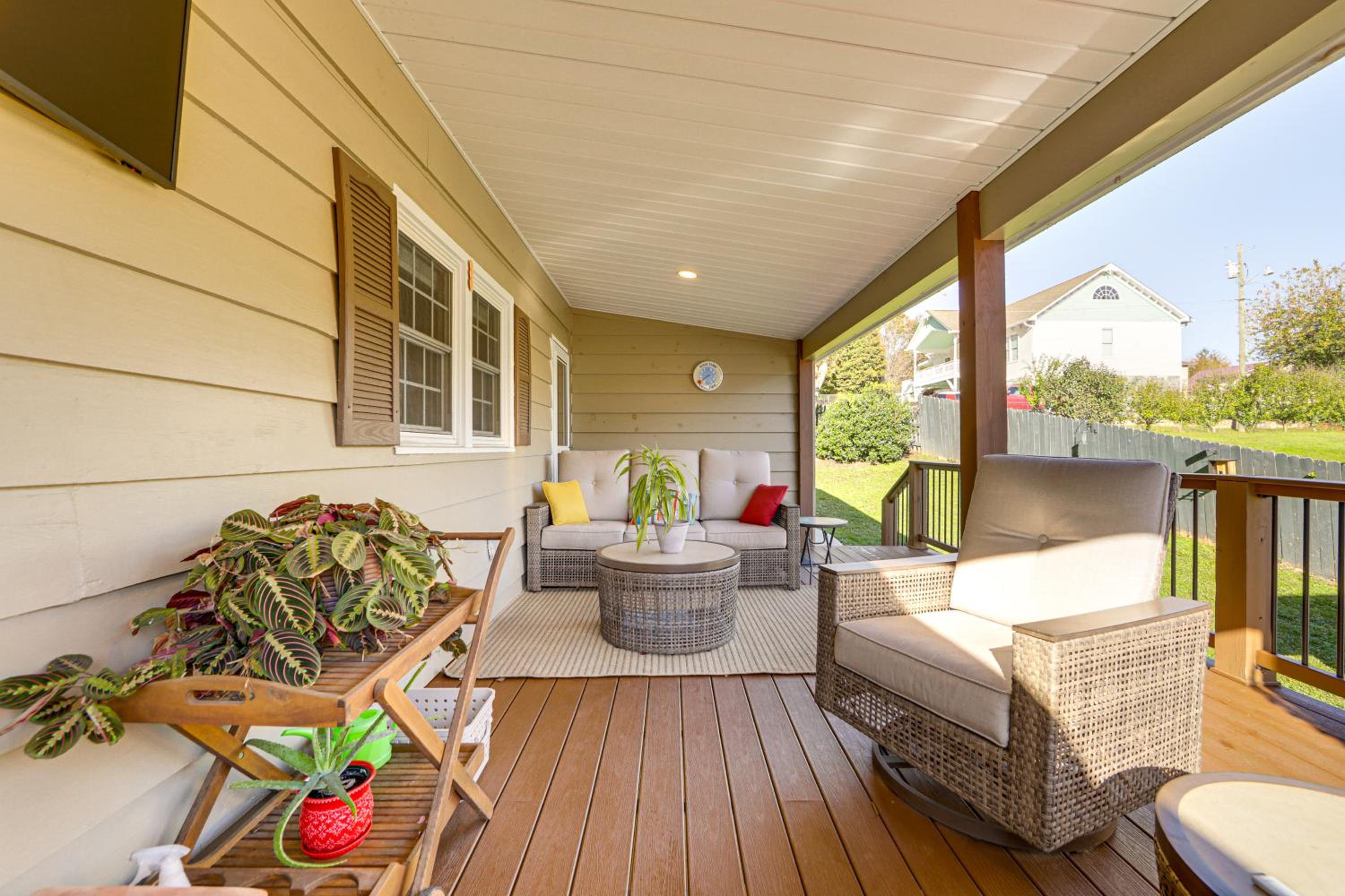 Walk to Frog Level Historic District! Home with Deck
