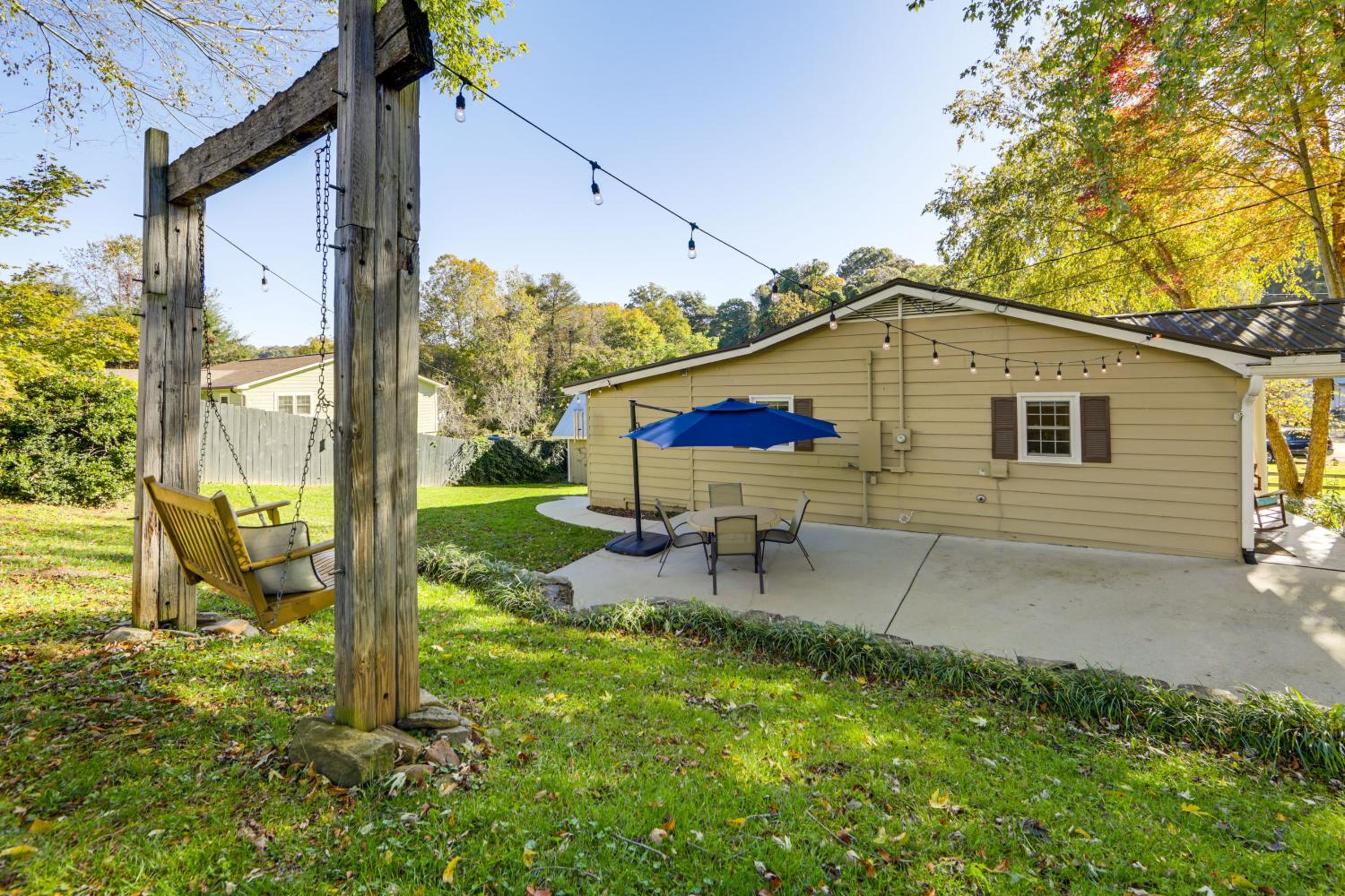 Walk to Frog Level Historic District! Home with Deck