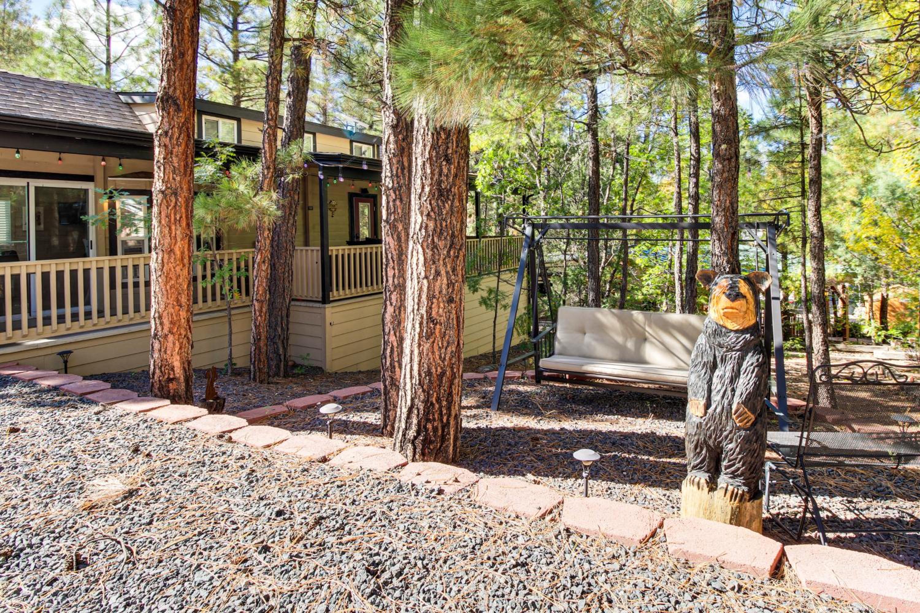 Pet-Friendly Show Low Cabin with Trail Access!