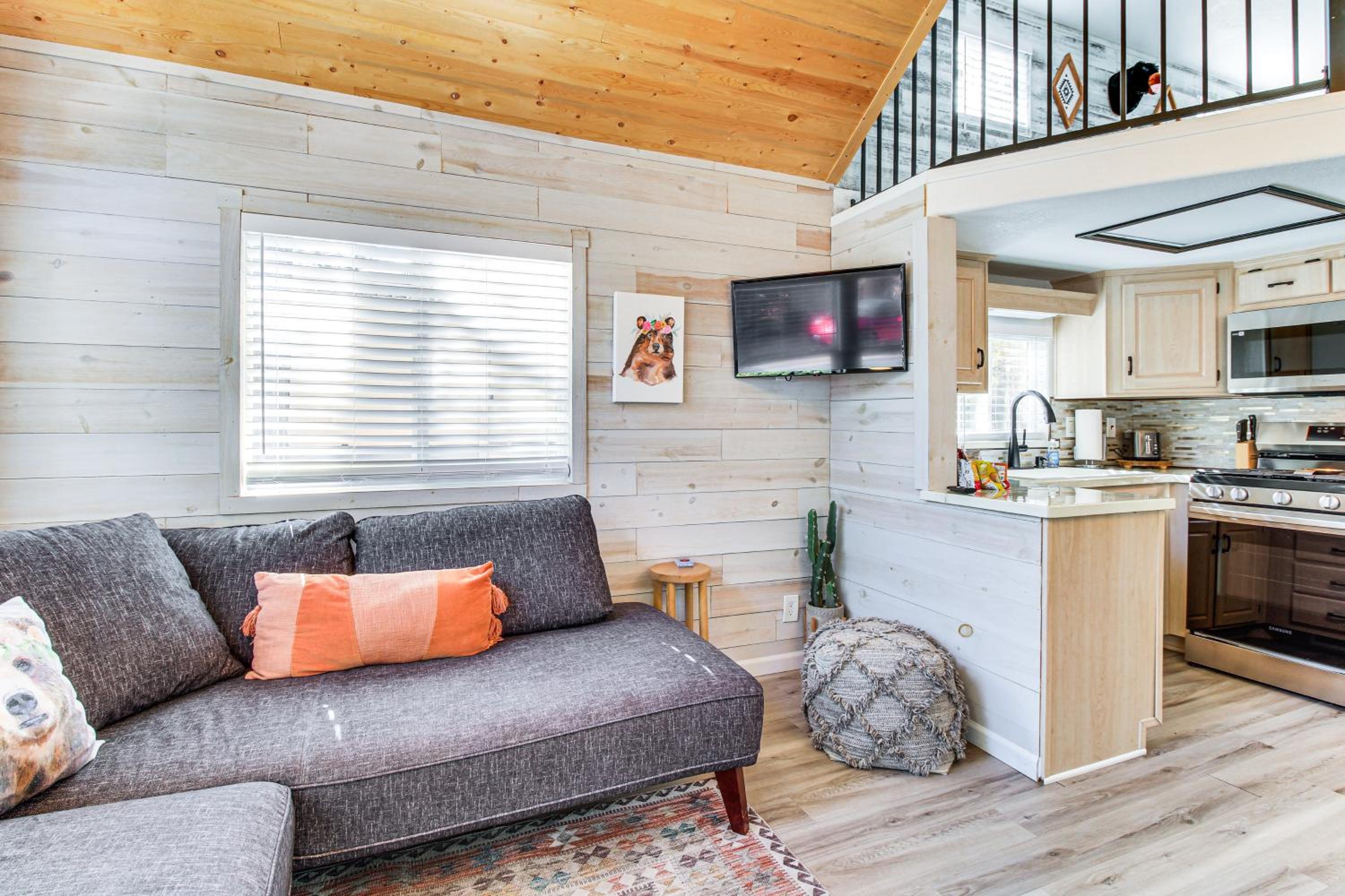 Pet-Friendly Show Low Cabin with Trail Access!