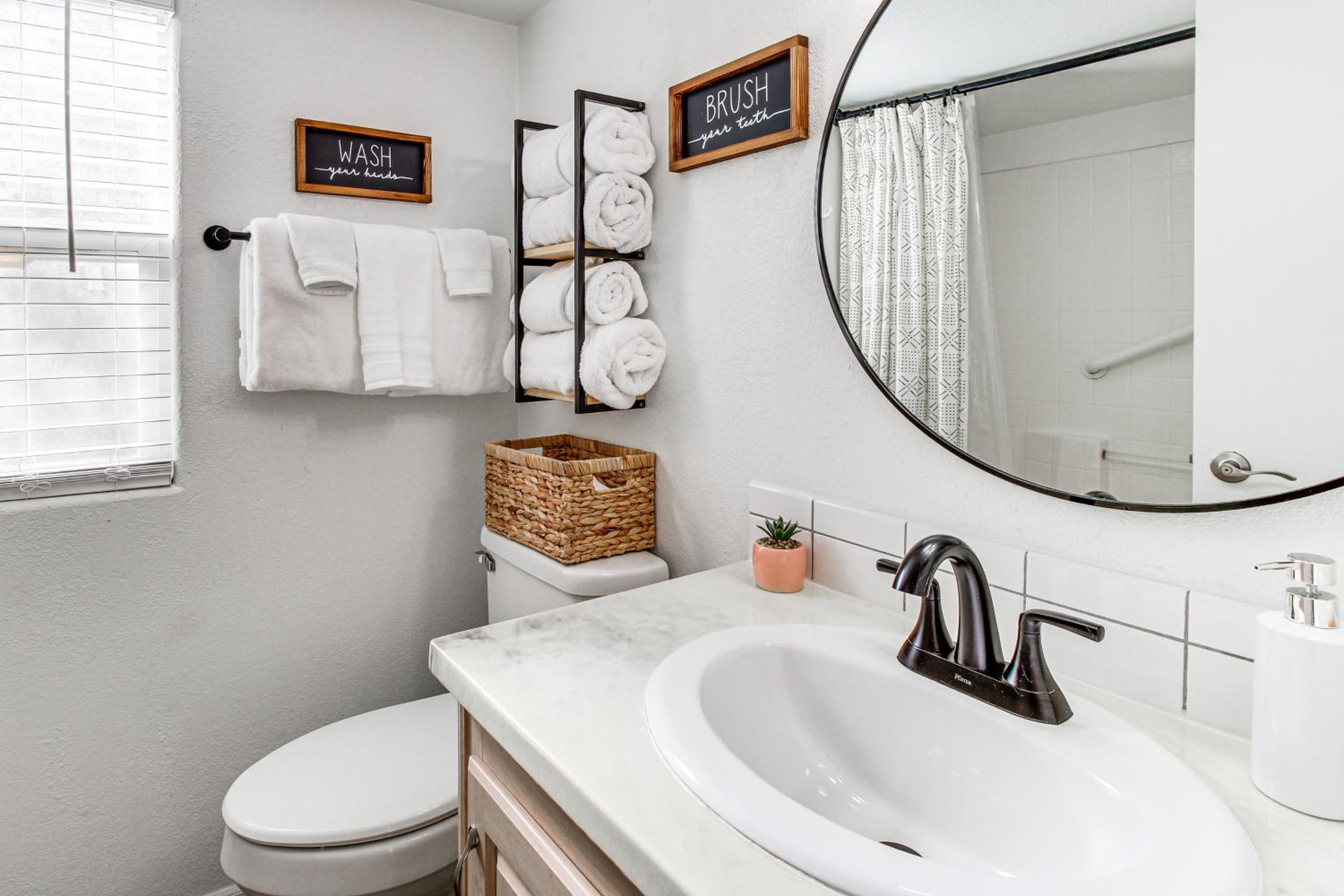 Pet-Friendly Show Low Cabin with Trail Access!