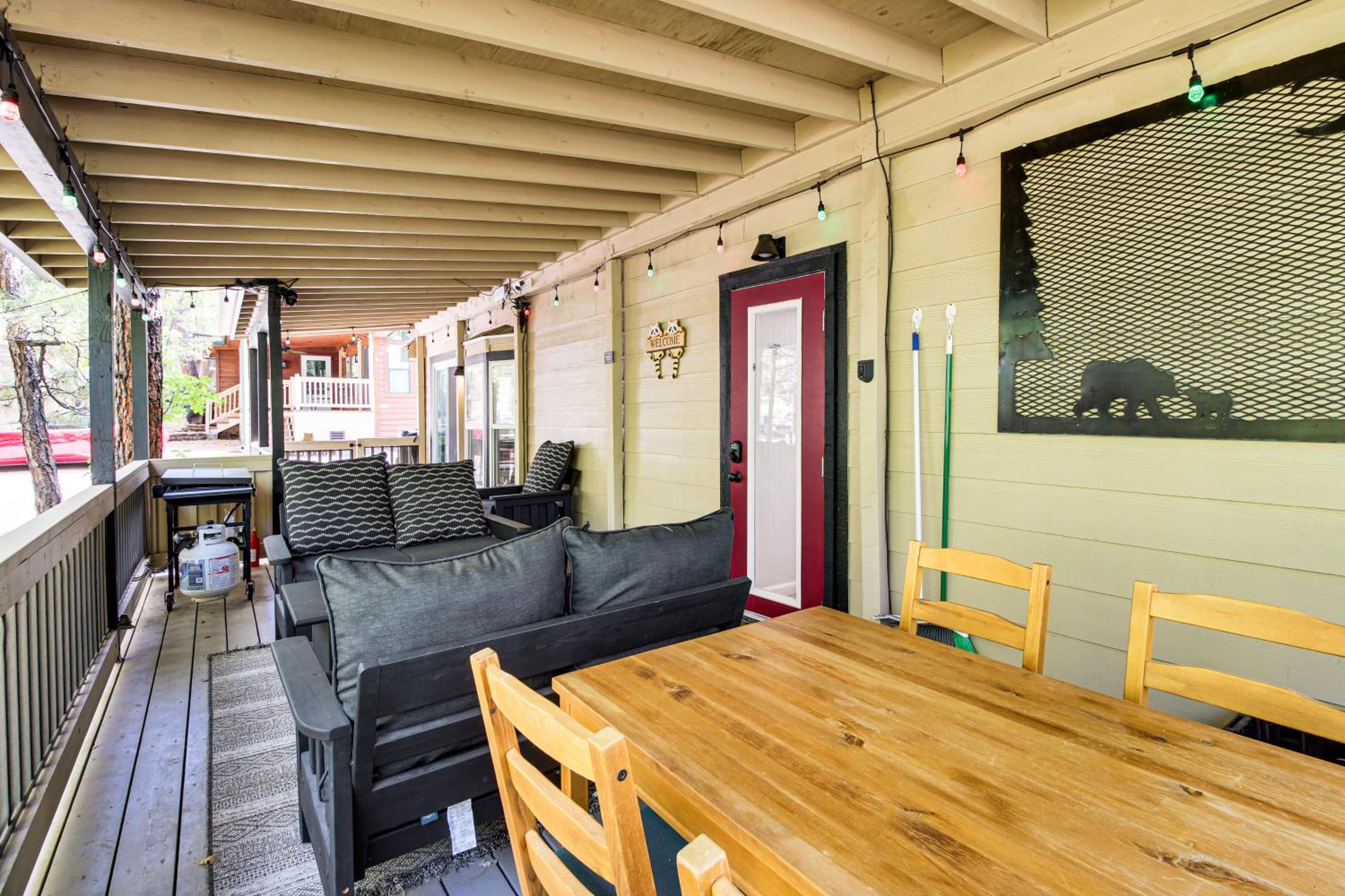 Pet-Friendly Show Low Cabin with Trail Access!
