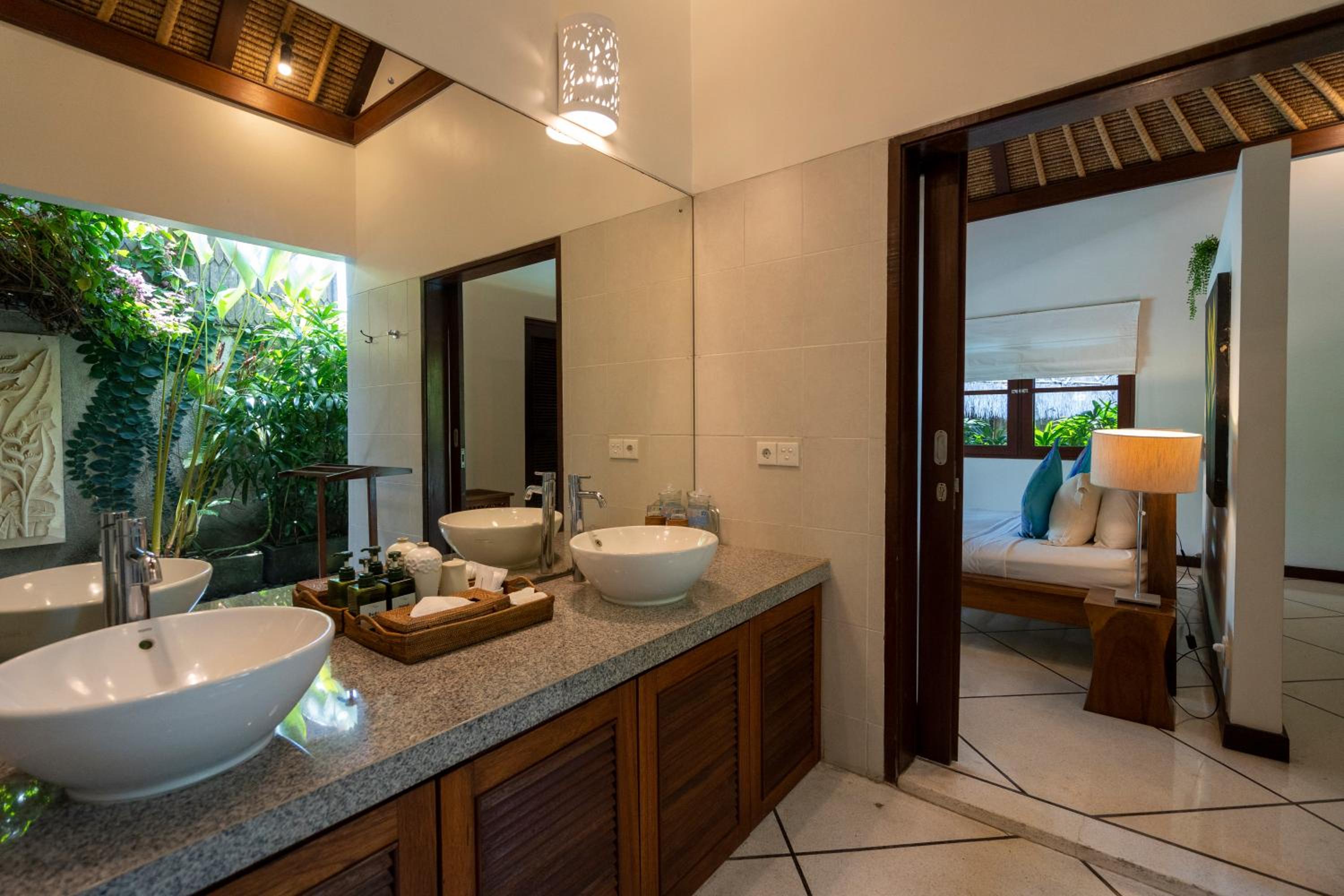 4-Bedroom Villa - Large swimming pool - Ideal place for friends and families