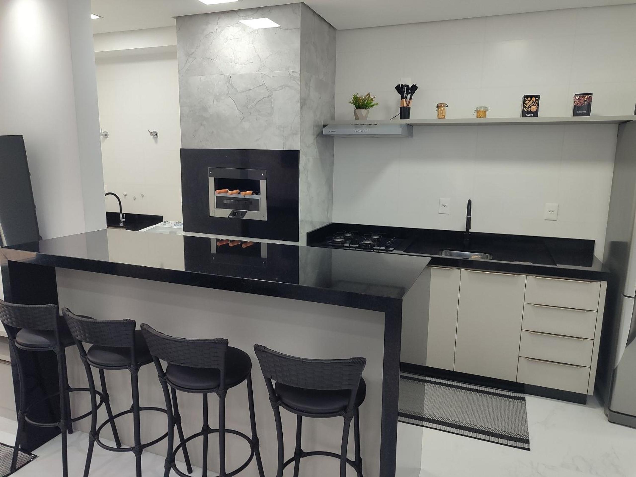 Complete stay 500m from the sea in Itapema - STWs